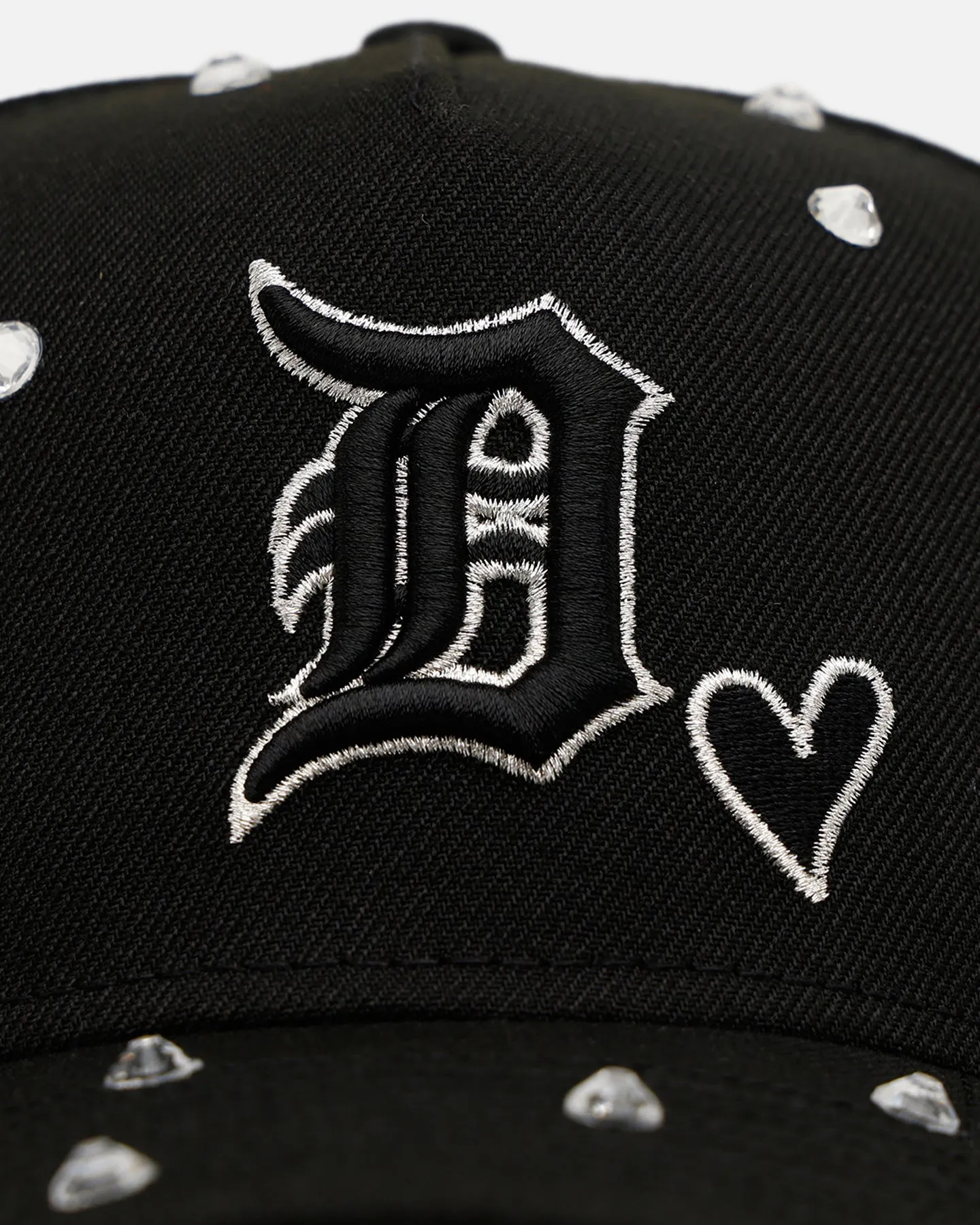 New Era Detroit Tigers 'Black Satin Hearts' 9FORTY A-Frame Snapback Black sold by Culture Kings product image thumbnail 5