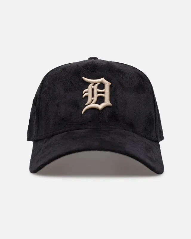 New Era Detroit Tigers 'Suede' 9FORTY A-Frame Strapback Black/Tan sold by Culture Kings