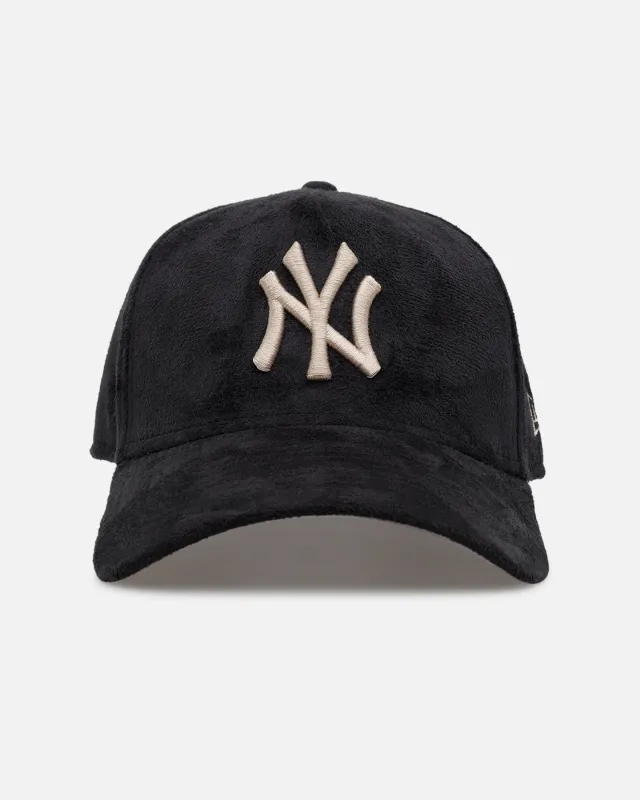 New Era New York Yankees 'Suede' 9FORTY A-Frame Strapback Black/Tan sold by Culture Kings