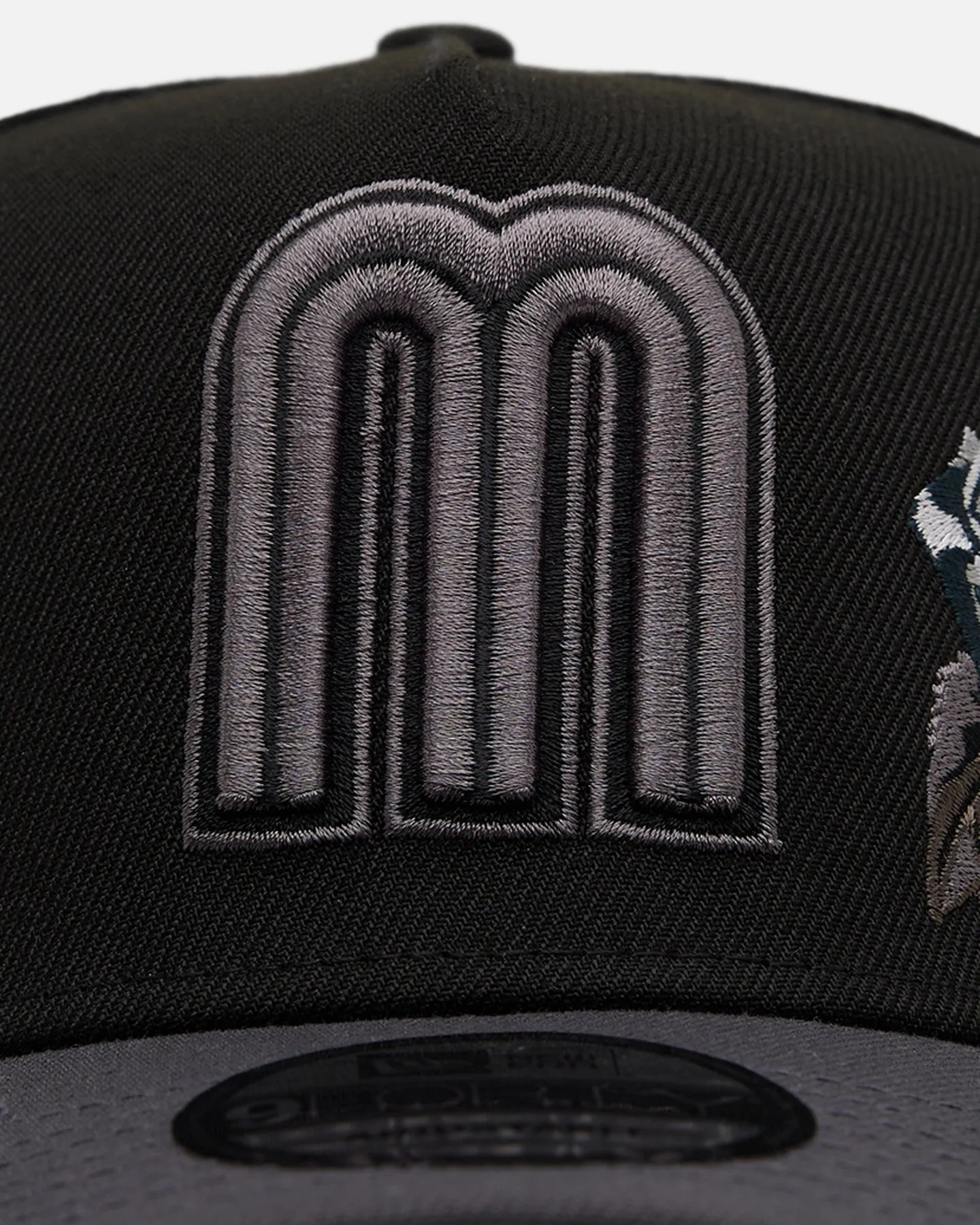 New Era Mexico National Baseball Team 'Stealth Roses' 9FORTY A-Frame Snapback Black sold by Culture Kings product image thumbnail 5