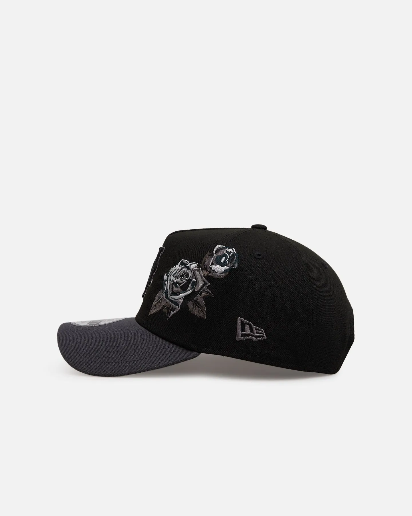 New Era New York Mets 'Stealth Roses' 9FORTY A-Frame Snapback Black sold by Culture Kings product image thumbnail 4