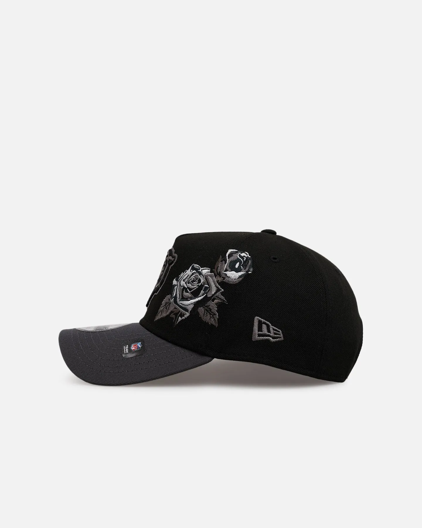 New Era Chicago Bears 'Stealth Roses' 9FORTY A-Frame Snapback Black sold by Culture Kings product image thumbnail 4