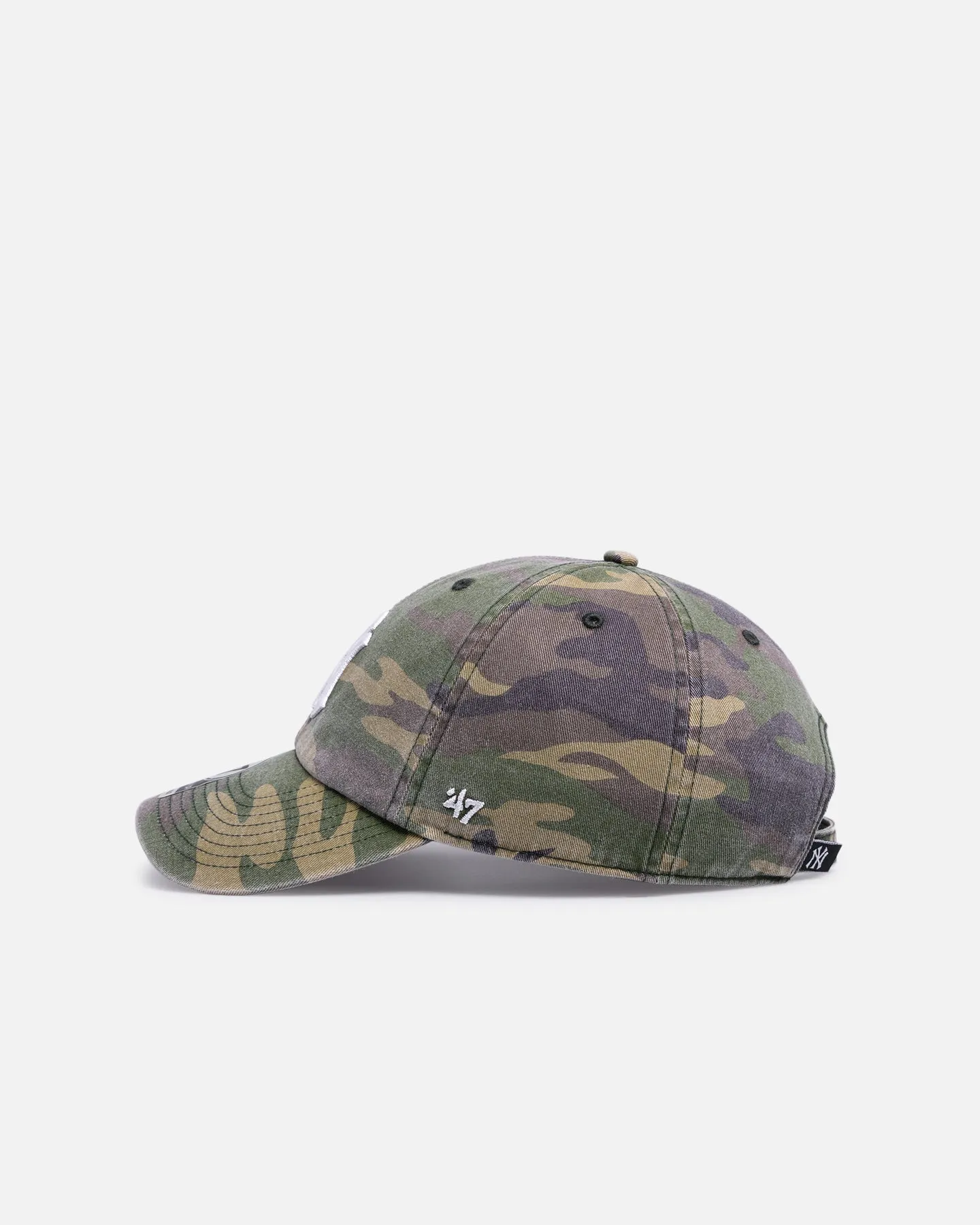 47 Brand New York Yankees 'Camo' 47 Clean Up Strapback Camo sold by Culture Kings product image thumbnail 4