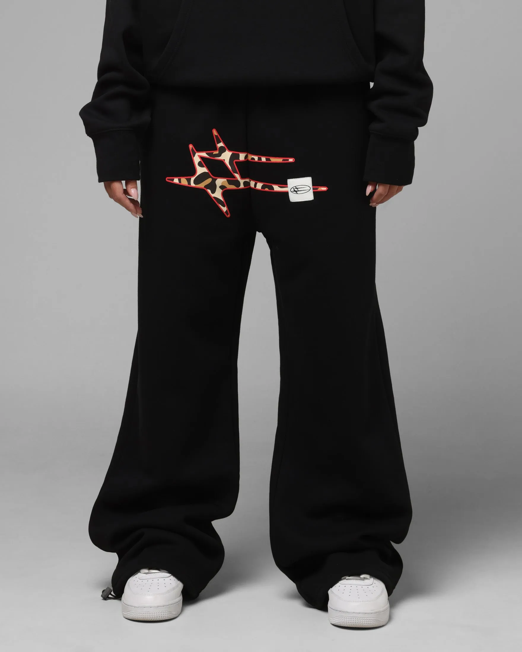 Loiter Hybrid Sweatpants Black/Leopard sold by Culture Kings