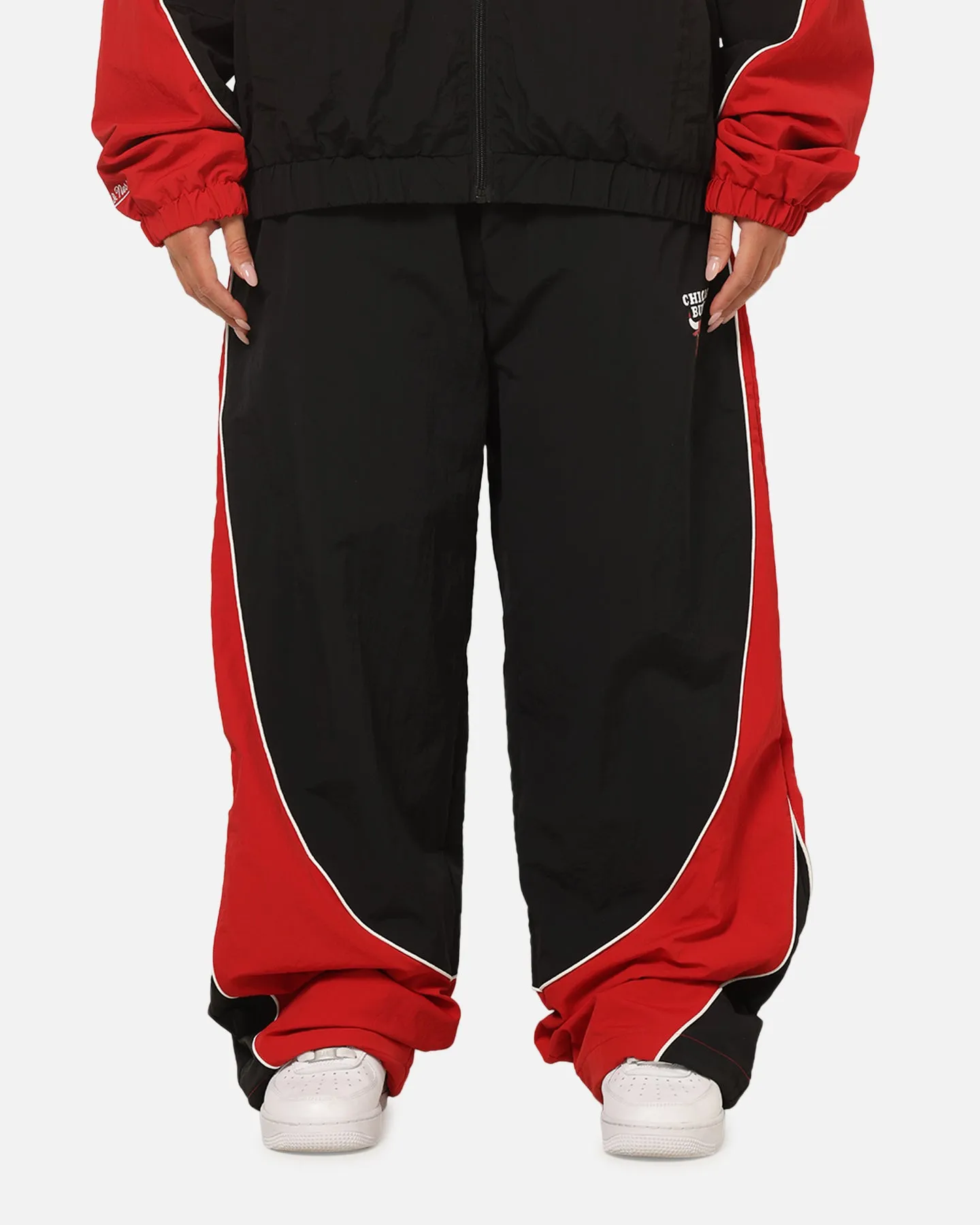 Mitchell & Ness Chicago Bulls Nylon Tracksuit Pants Black/Red sold by Culture Kings product image thumbnail 5