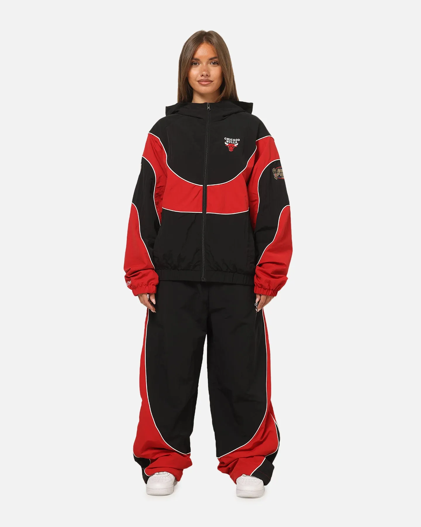 Mitchell & Ness Chicago Bulls Nylon Tracksuit Pants Black/Red sold by Culture Kings product image thumbnail 2