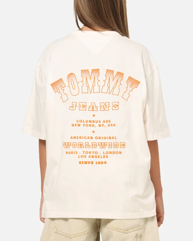 Tommy Jeans Arch Western Backprint T-Shirt Ancient White made by Culture Kings