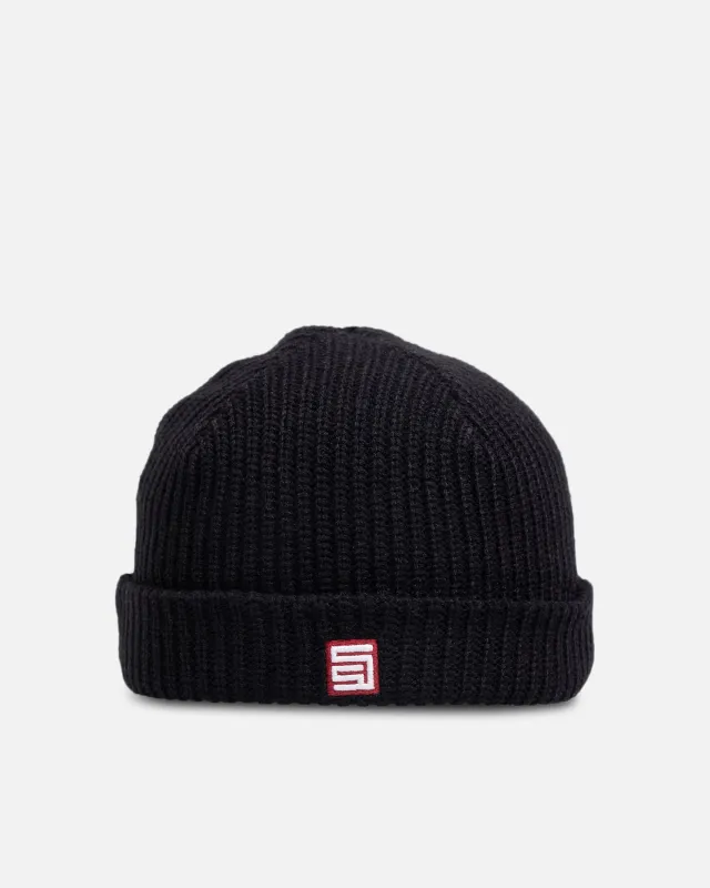 S Double Red Cube Low Beanie Black made by Culture Kings