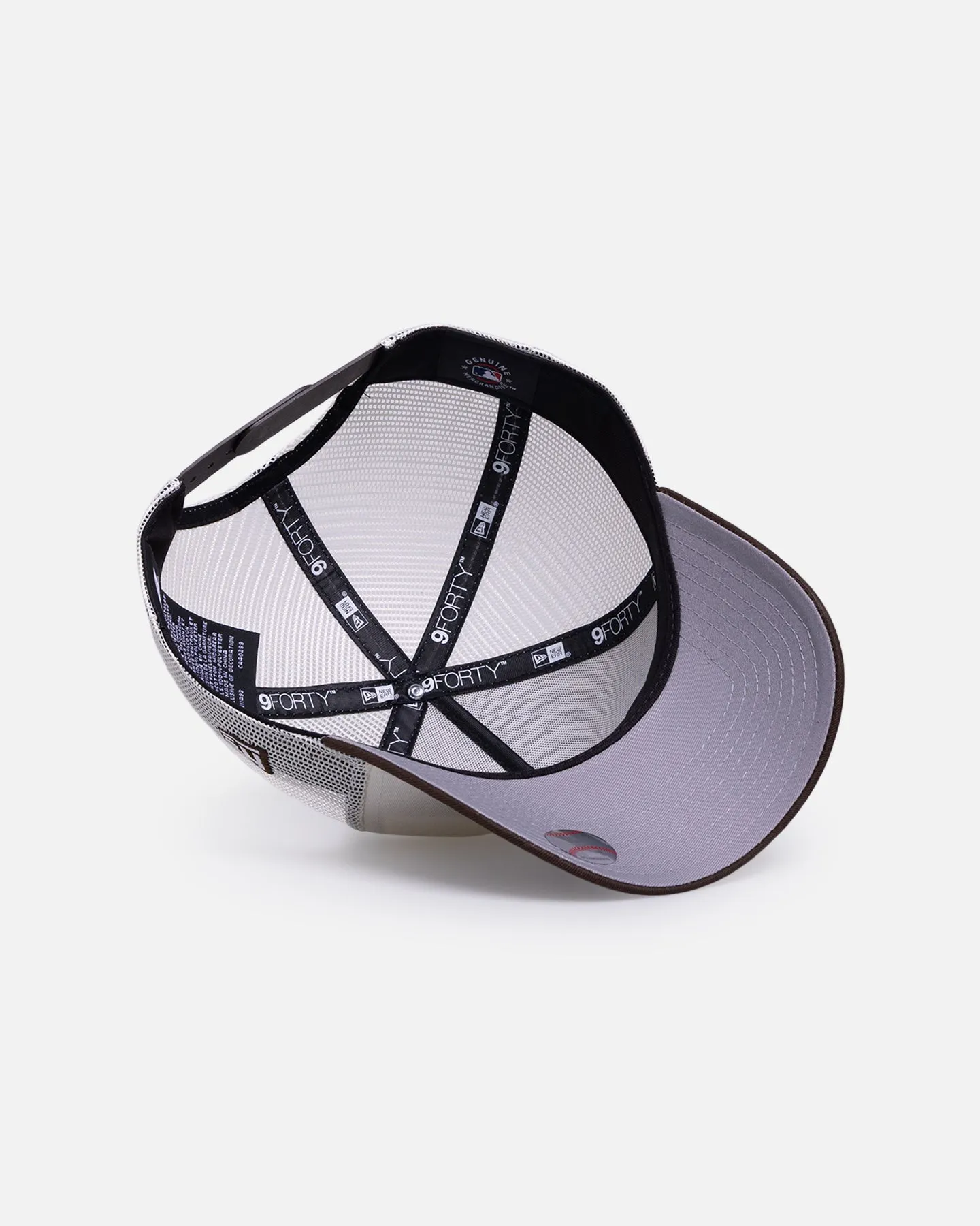 New Era Los Angeles Dodgers 'Upside Down Logo' 9FORTY A-Frame Trucker Snapback White/Brown sold by Culture Kings product image thumbnail 5