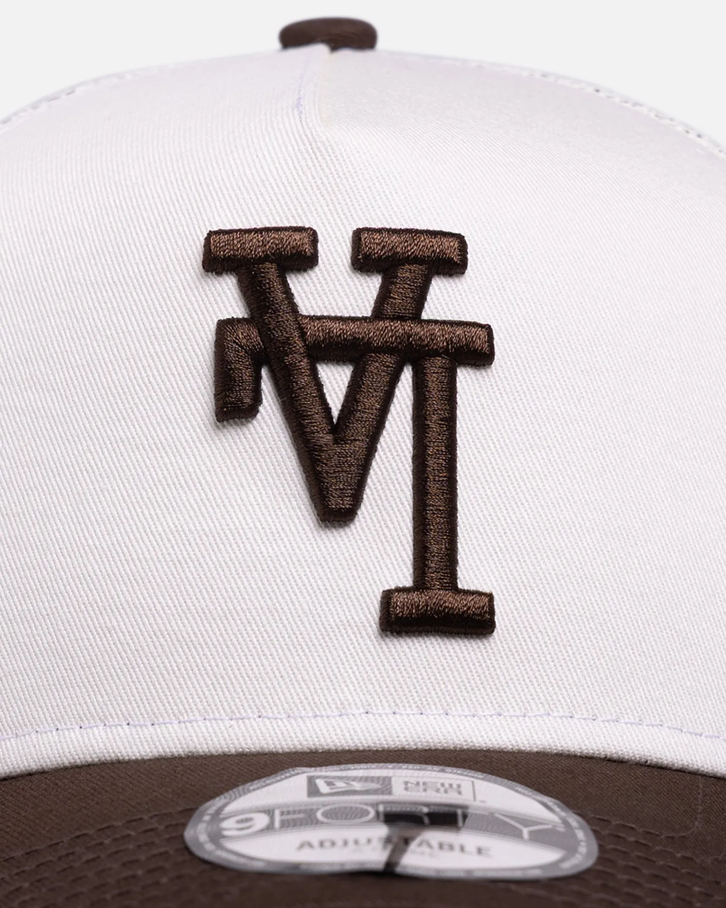 New Era Los Angeles Dodgers 'Upside Down Logo' 9FORTY A-Frame Trucker Snapback White/Brown sold by Culture Kings product image thumbnail 4