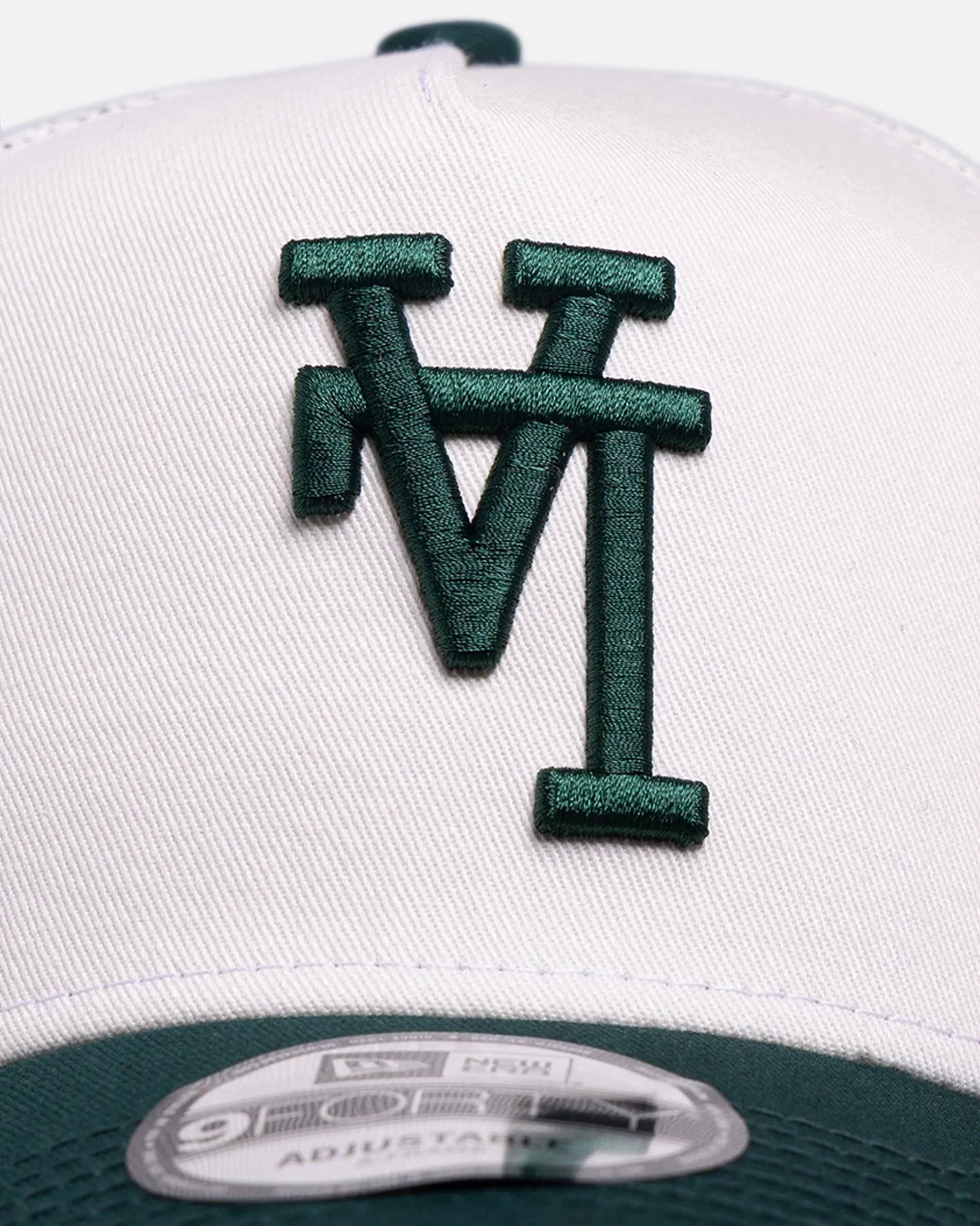 New Era Los Angeles Dodgers 'Upside Down Logo' 9FORTY A-Frame Trucker Snapback White/Green sold by Culture Kings product image thumbnail 5