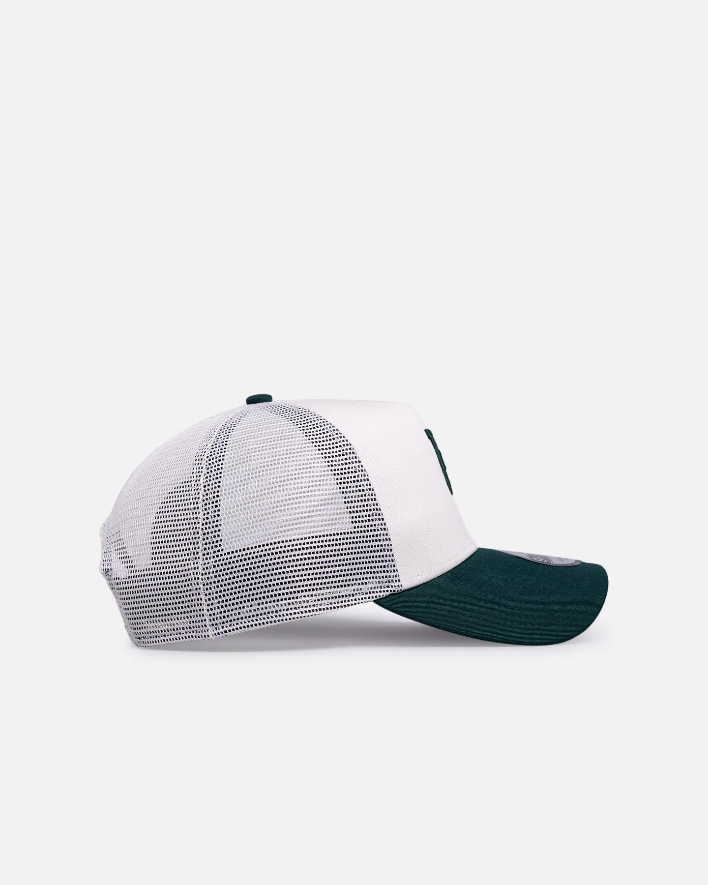 New Era Los Angeles Dodgers 'Upside Down Logo' 9FORTY A-Frame Trucker Snapback White/Green sold by Culture Kings product image thumbnail 3