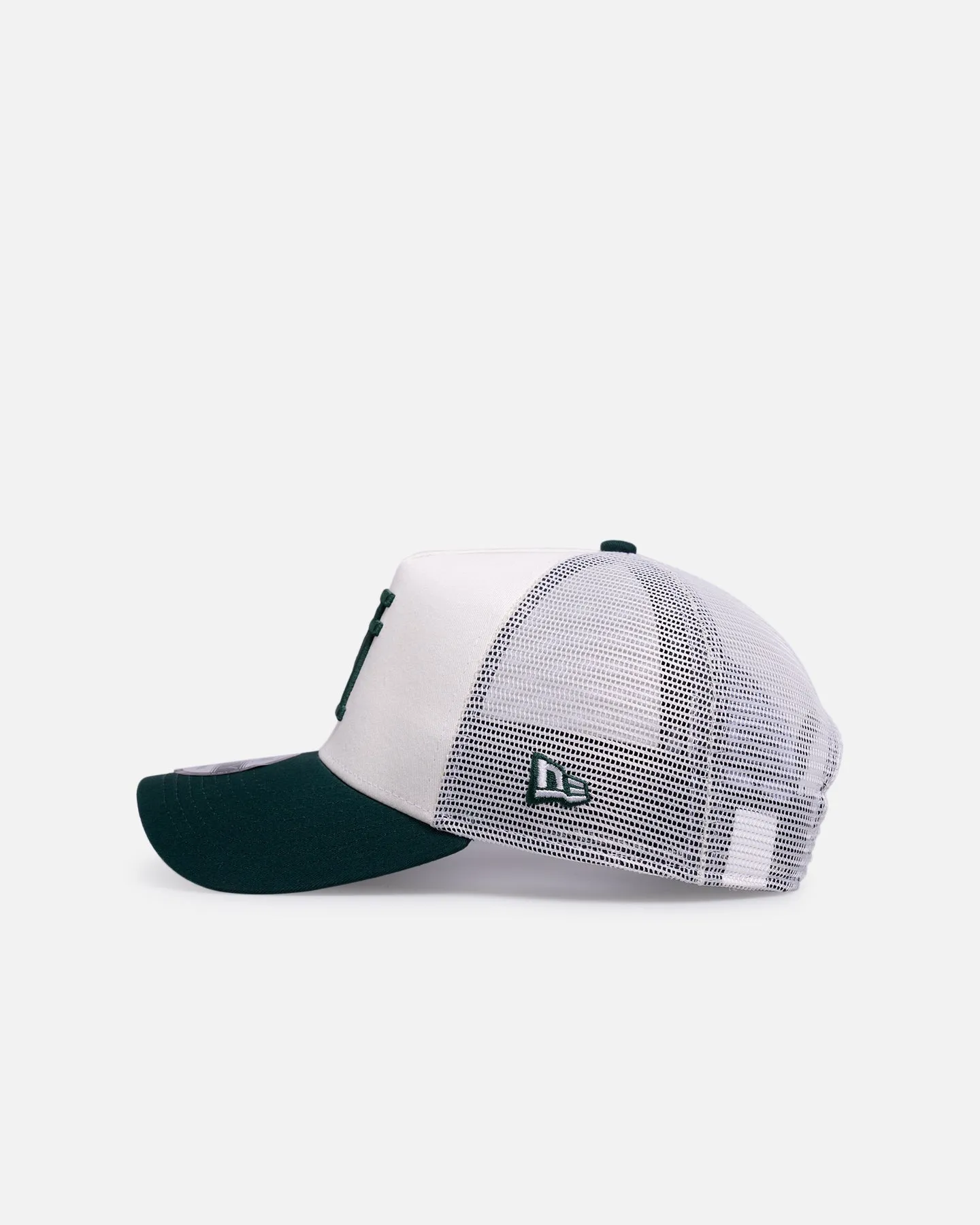 New Era Los Angeles Dodgers 'Upside Down Logo' 9FORTY A-Frame Trucker Snapback White/Green sold by Culture Kings product image thumbnail 4