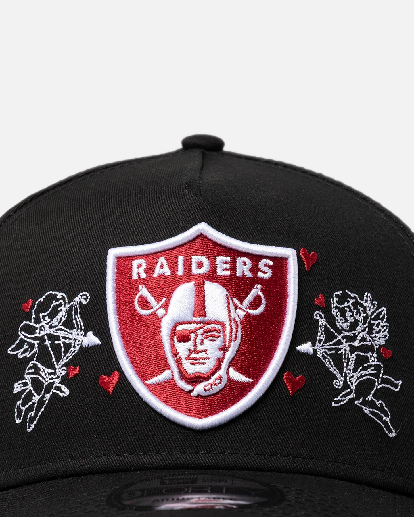 New Era Las Vegas Raiders 'Valentines Day' 9FORTY A-Frame Snapback Black sold by Culture Kings product image thumbnail 5