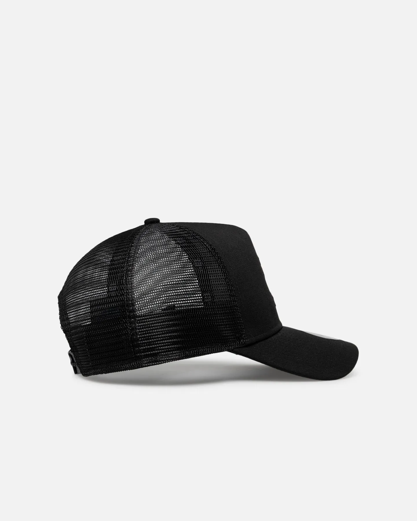 New Era Liverpool FC 9FORTY A-Frame Trucker Snapback Black sold by Culture Kings product image thumbnail 3