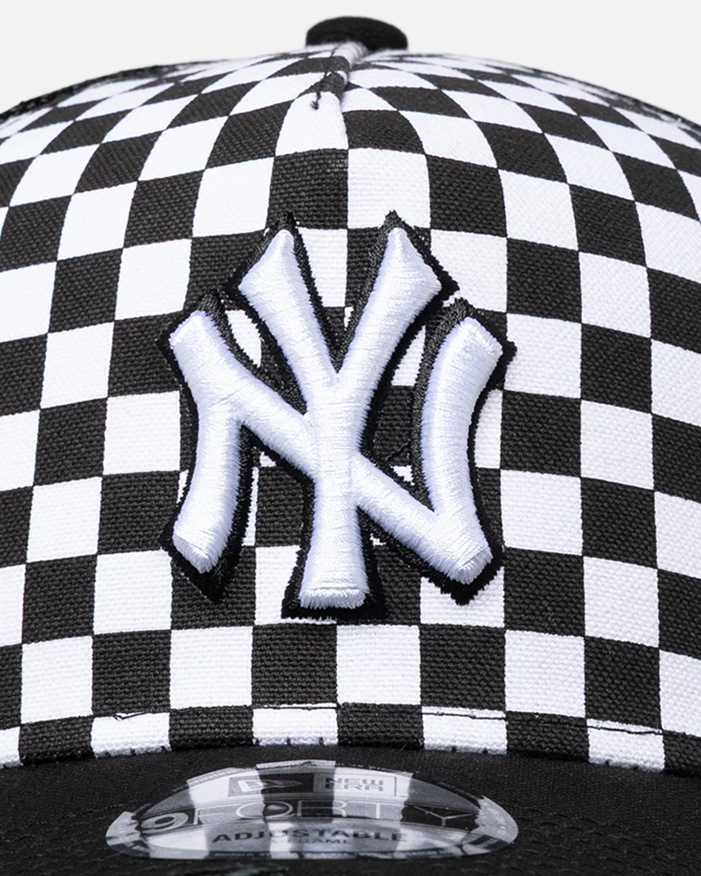 New Era New York Yankees 'Checker Trucker' 9FORTY A-Frame Trucker Snapback White sold by Culture Kings product image thumbnail 5