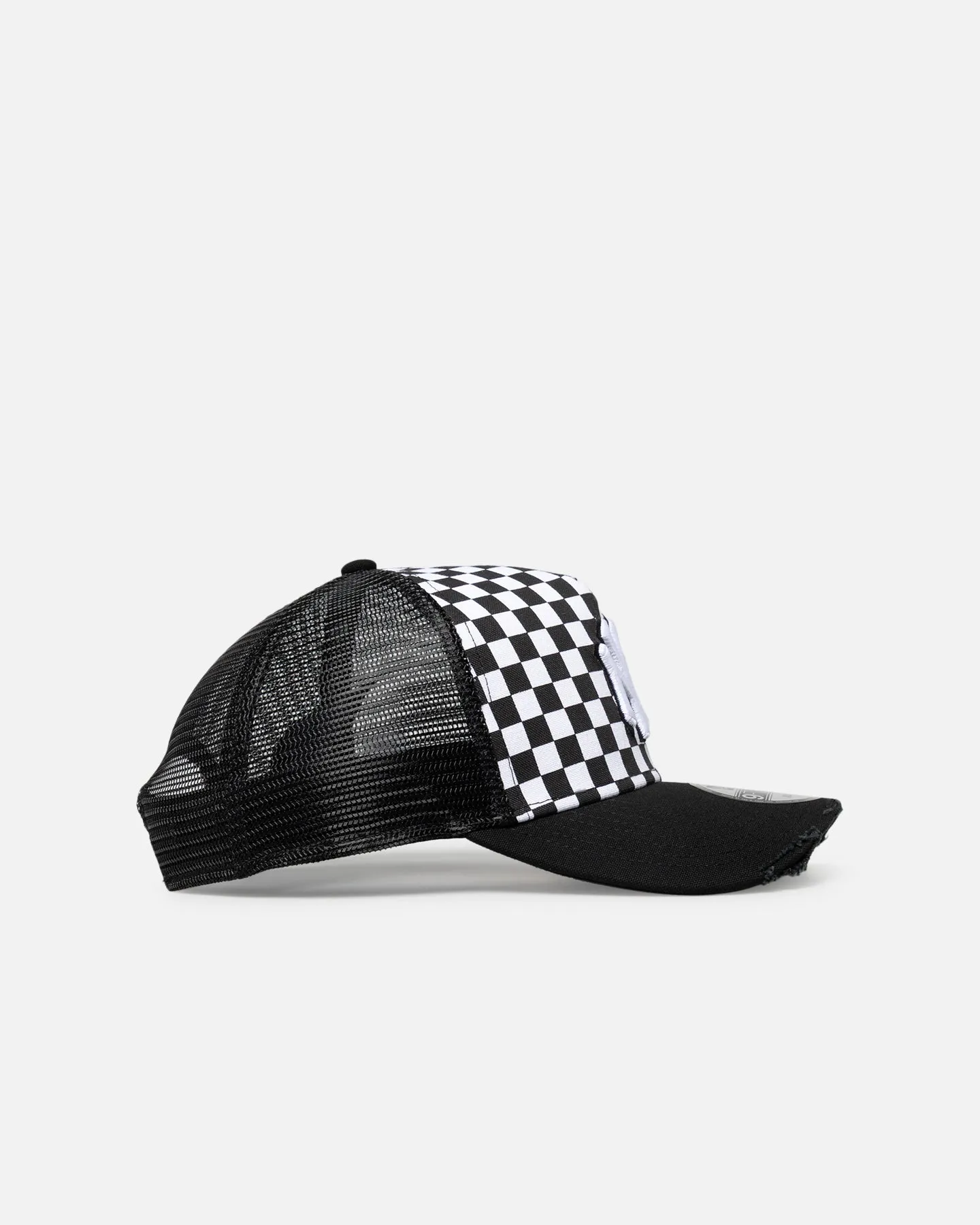 New Era New York Yankees 'Checker Trucker' 9FORTY A-Frame Trucker Snapback White sold by Culture Kings product image thumbnail 3