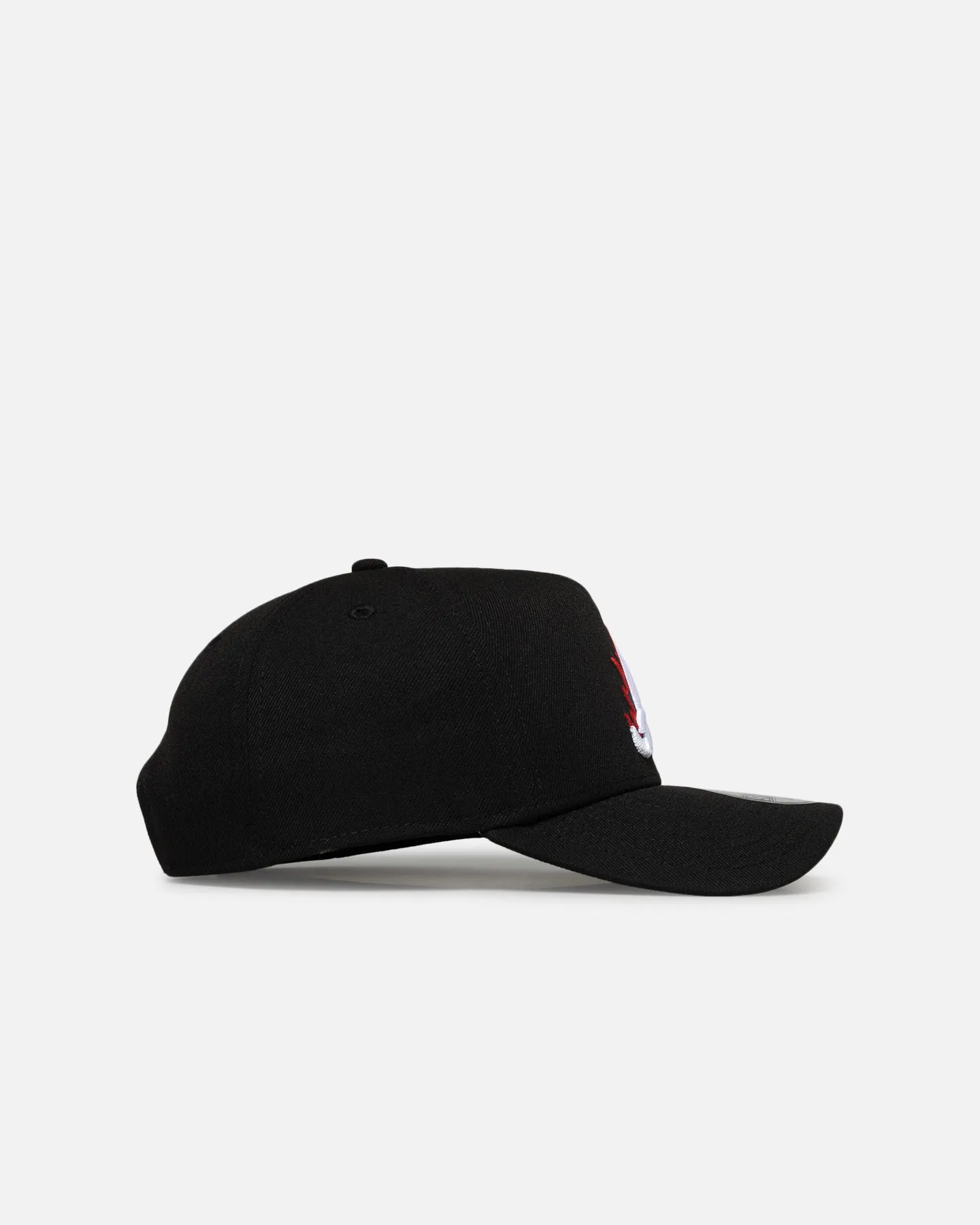 New Era Atlanta Braves 'Flame Logo' 9FORTY A-Frame Snapback Black sold by Culture Kings product image thumbnail 3