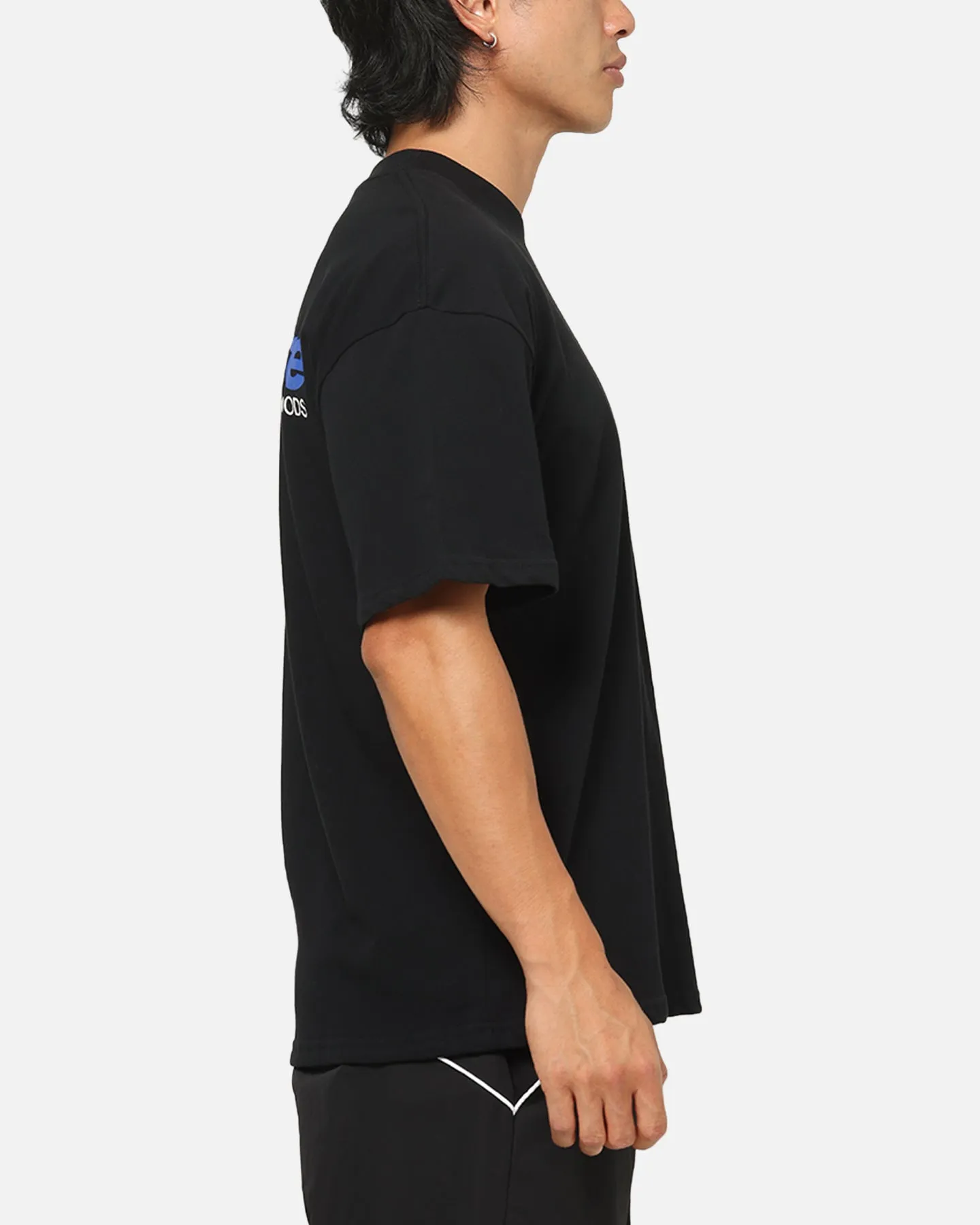 Carre Star Mark T-Shirt Black sold by Culture Kings product image thumbnail 5