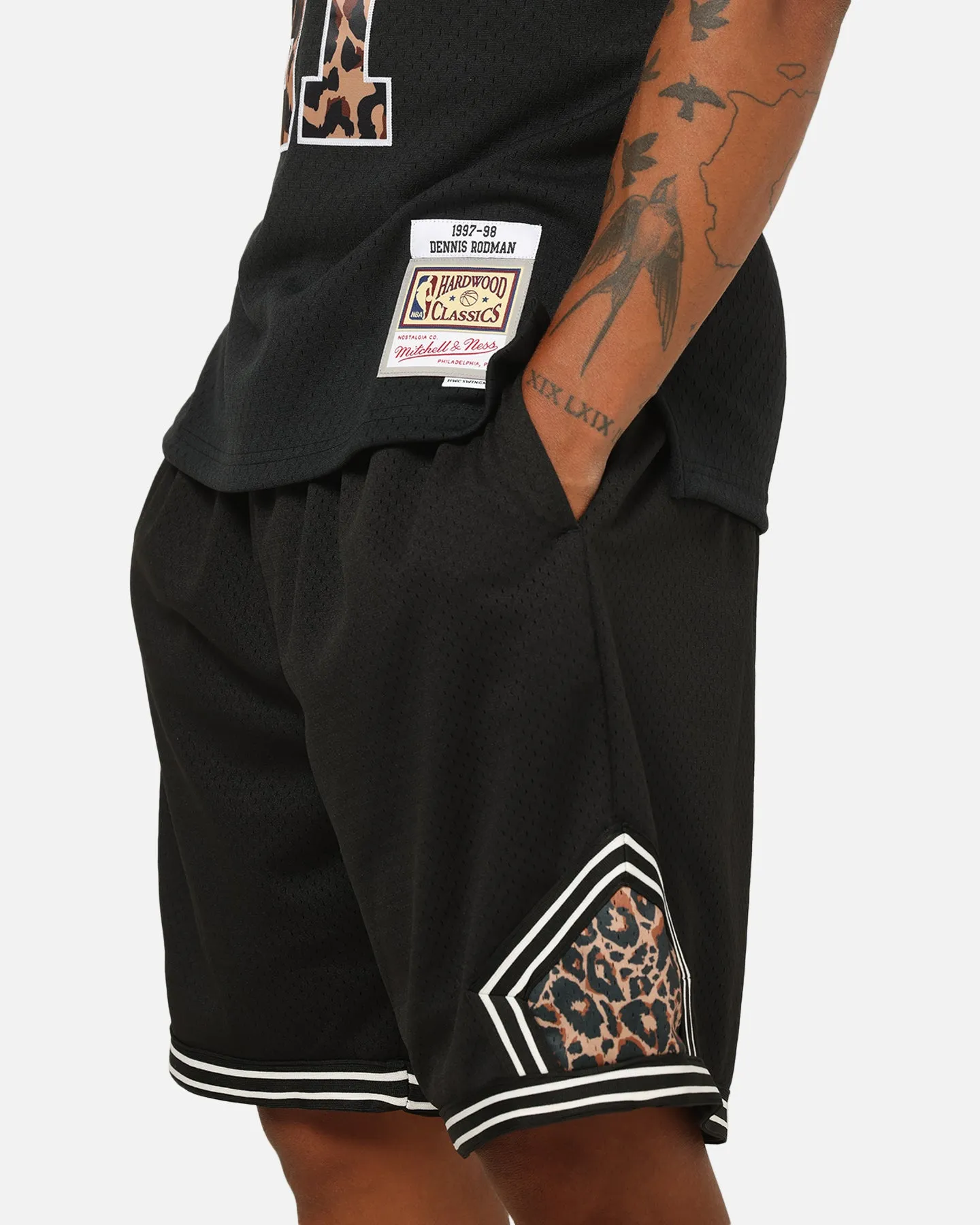 Mitchell & Ness NBA Leopard Diamond Shorts Black/Leopard sold by Culture Kings product image thumbnail 3
