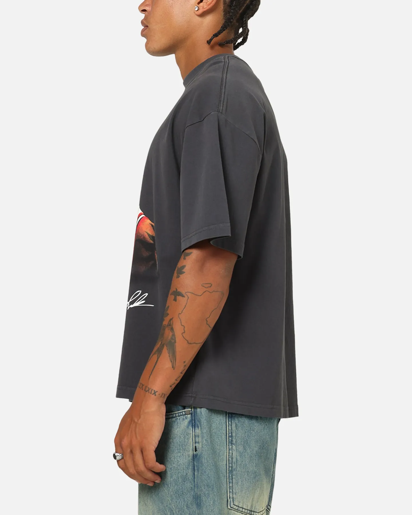 Mitchell & Ness Chicago Bulls Dennis Rodman Look Out T-Shirt Washed Black sold by Culture Kings product image thumbnail 5