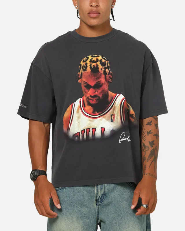 Mitchell & Ness Chicago Bulls Dennis Rodman Look Out T-Shirt Washed Black sold by Culture Kings