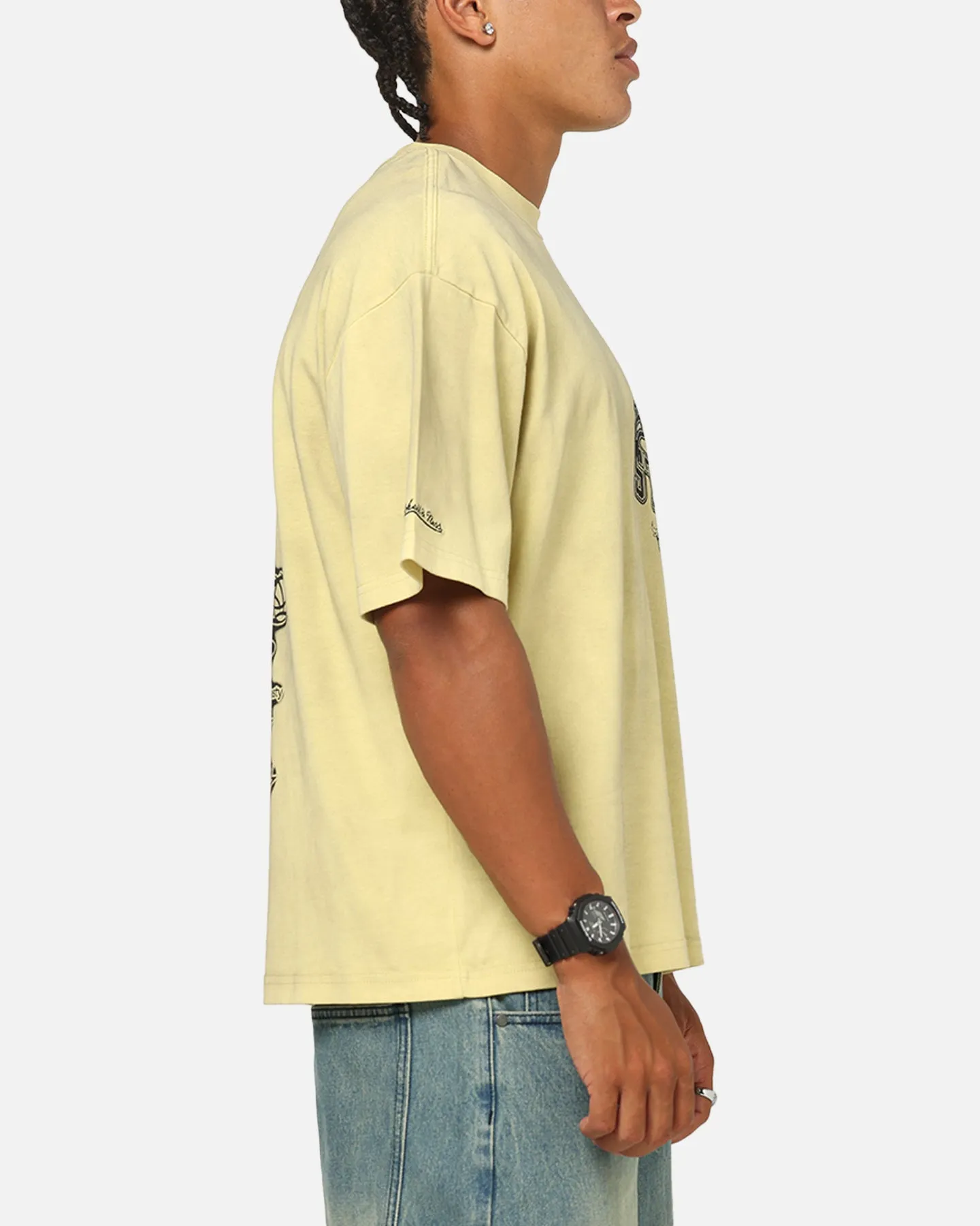 Mitchell & Ness Chicago Bulls Worldwide T-Shirt Chartruese sold by Culture Kings product image thumbnail 5