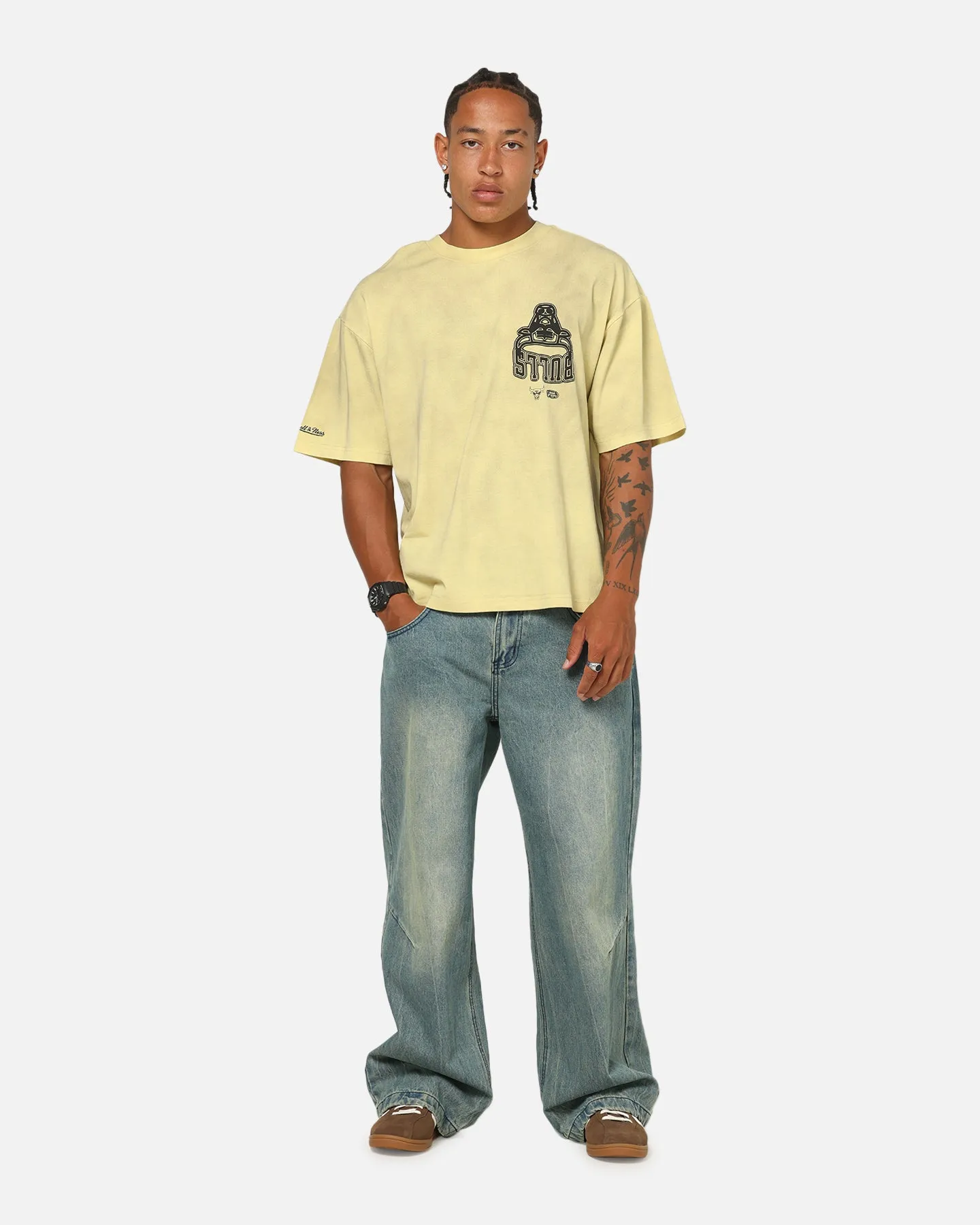 Mitchell & Ness Chicago Bulls Worldwide T-Shirt Chartruese sold by Culture Kings product image thumbnail 4