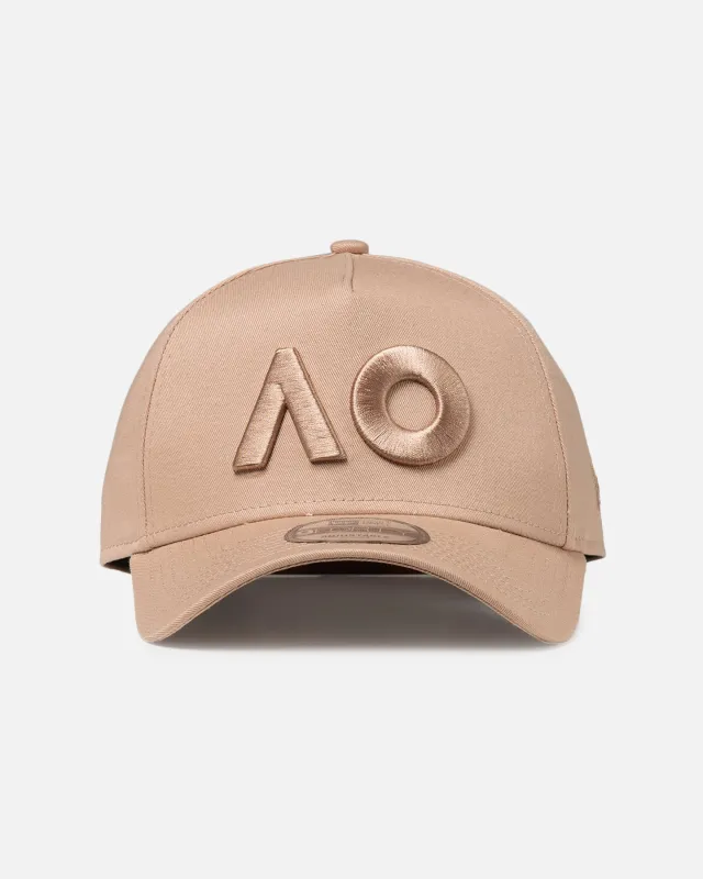 New Era Australian Open '26 9FORTY A-Frame Snapback Med Beige made by New Era