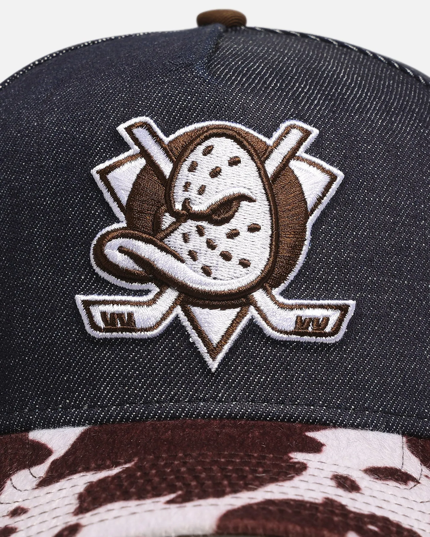 New Era Anaheim Ducks 'Denim Cowhide' 9FORTY A-Frame Snapback Navy sold by Culture Kings product image thumbnail 5