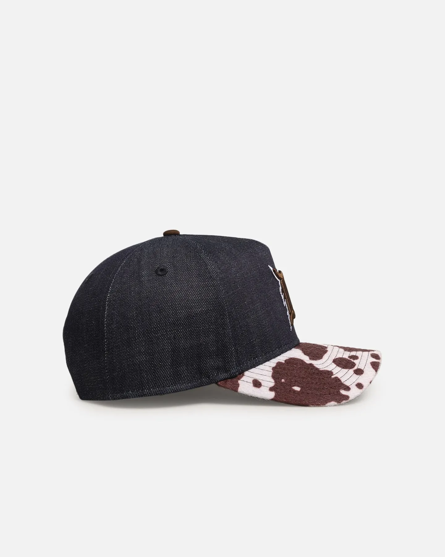 New Era Detroit Tigers 'Denim Cowhide' 9FORTY A-Frame Snapback Navy sold by Culture Kings product image thumbnail 4