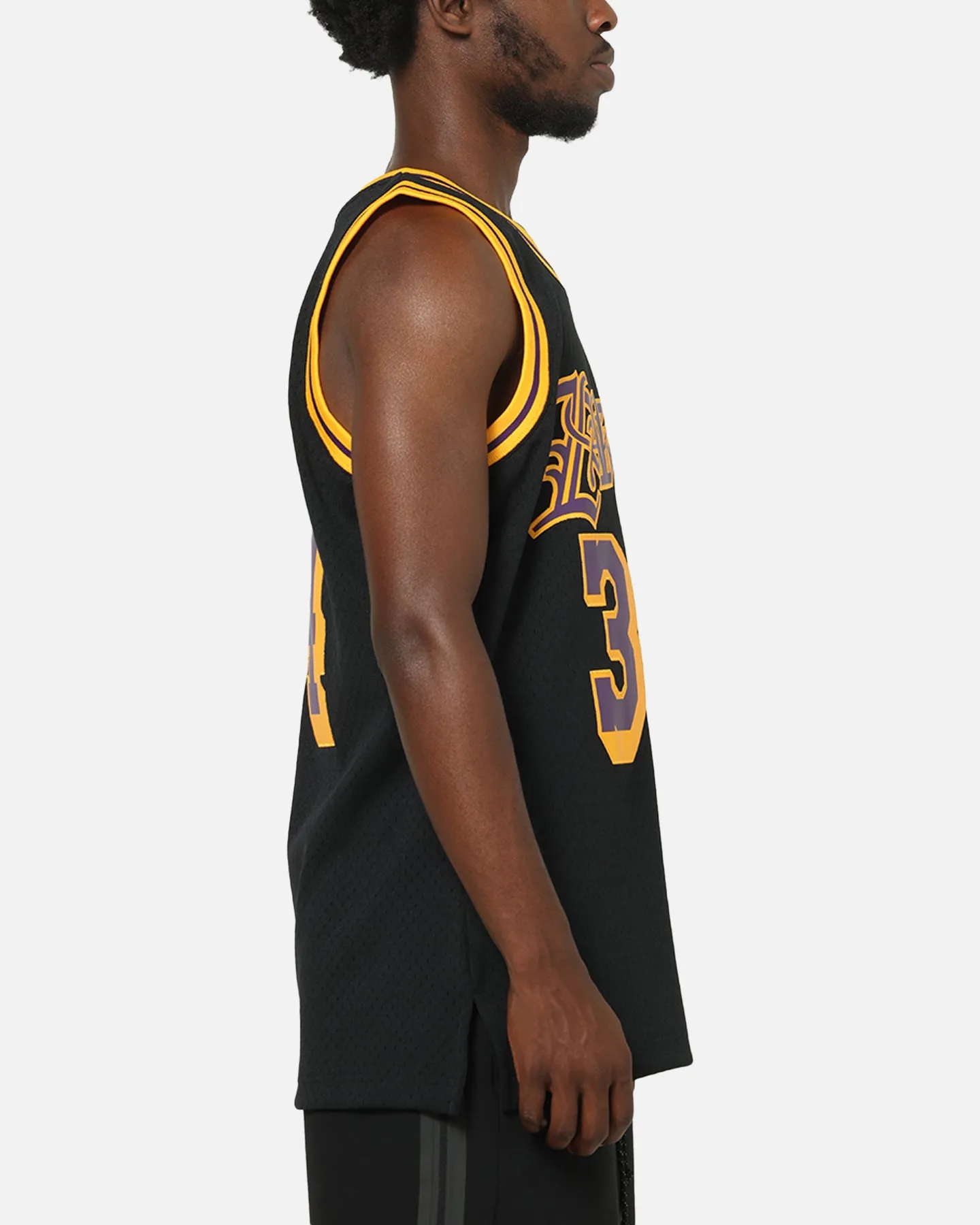 Mitchell & Ness Los Angeles Lakers Shaquille O'Neal Gothic Swing Jersey Black sold by Culture Kings product image thumbnail 5