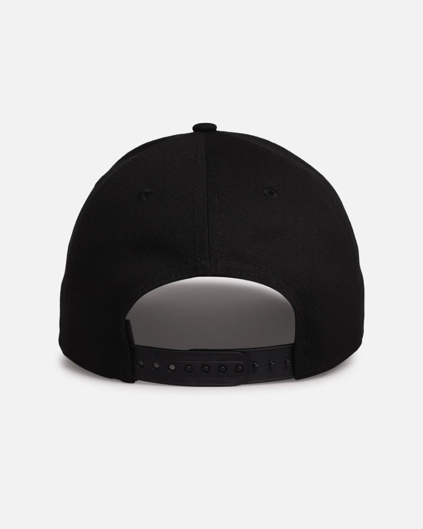 New Era Chicago Bulls 'Piping' 9FORTY A-Frame Snapback Black/White sold by Culture Kings product image thumbnail 2