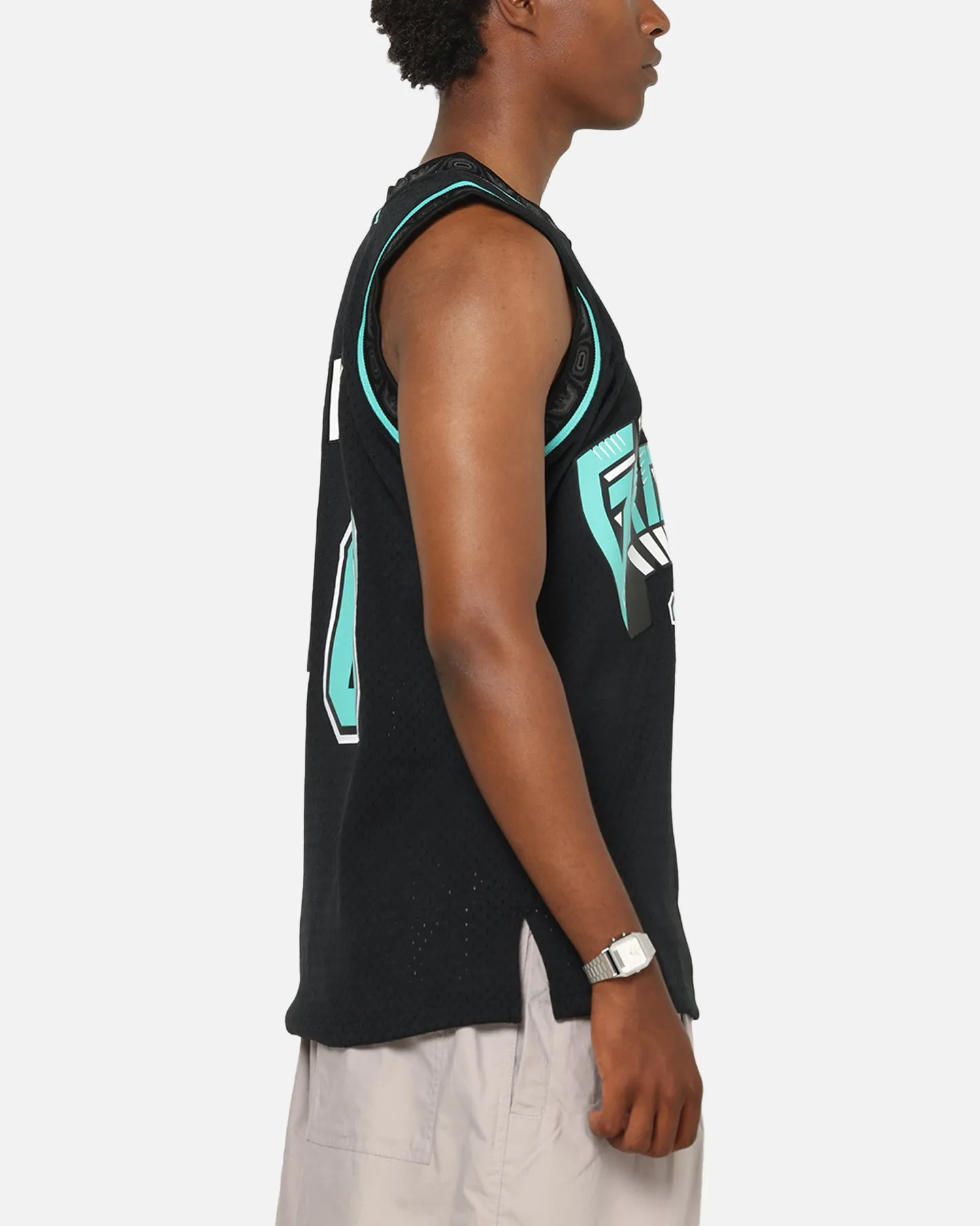 Mitchell & Ness Vancouver Grizzlies Mike Bibby 'Cool Blue' Swing Jersey Black/Blue sold by Culture Kings product image thumbnail 5