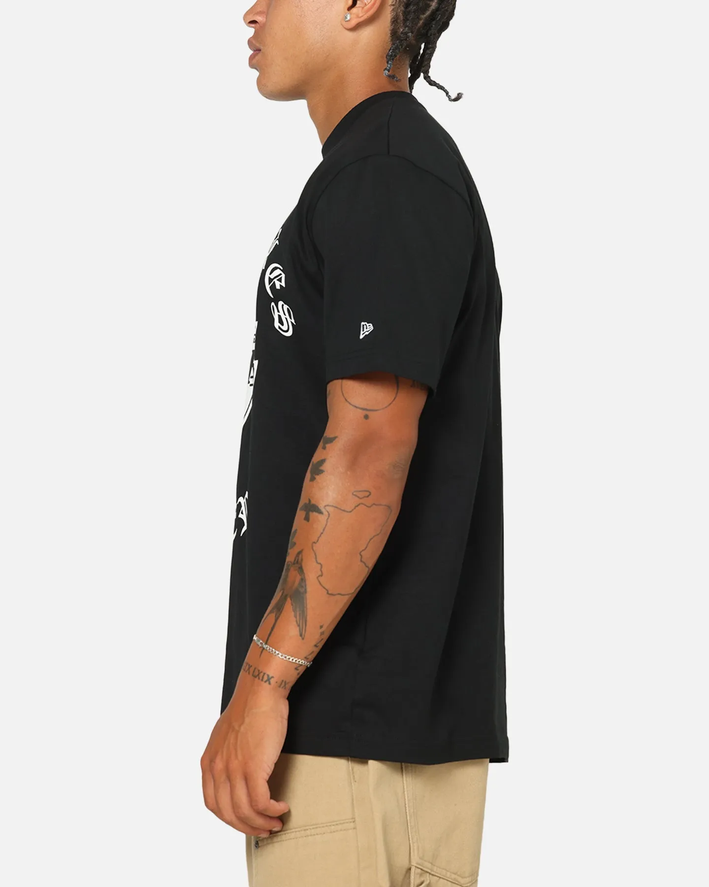 New Era Los Angeles Lakers Gothic Oversized T-Shirt Black sold by Culture Kings product image thumbnail 5