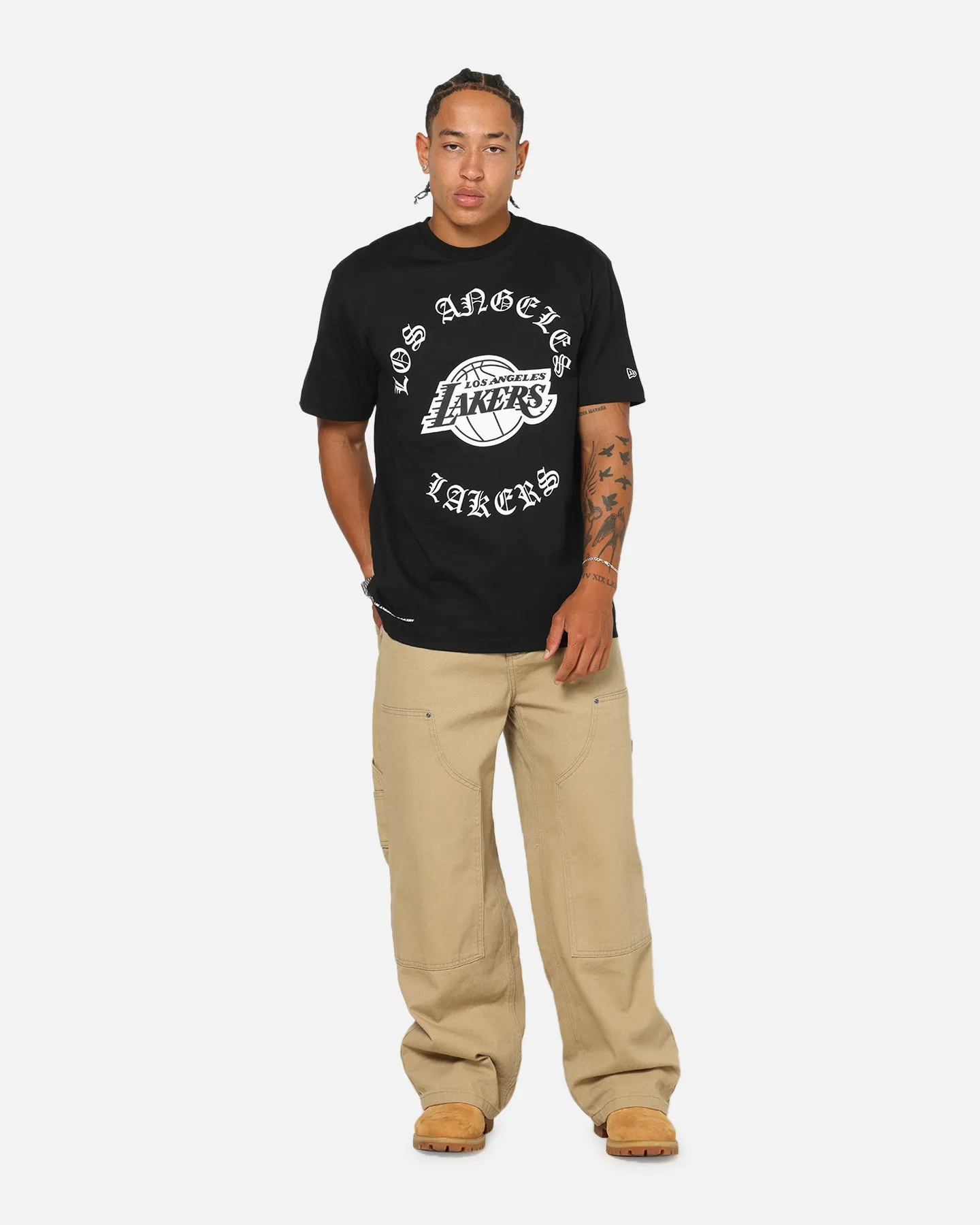 New Era Los Angeles Lakers Gothic Oversized T-Shirt Black sold by Culture Kings product image thumbnail 2