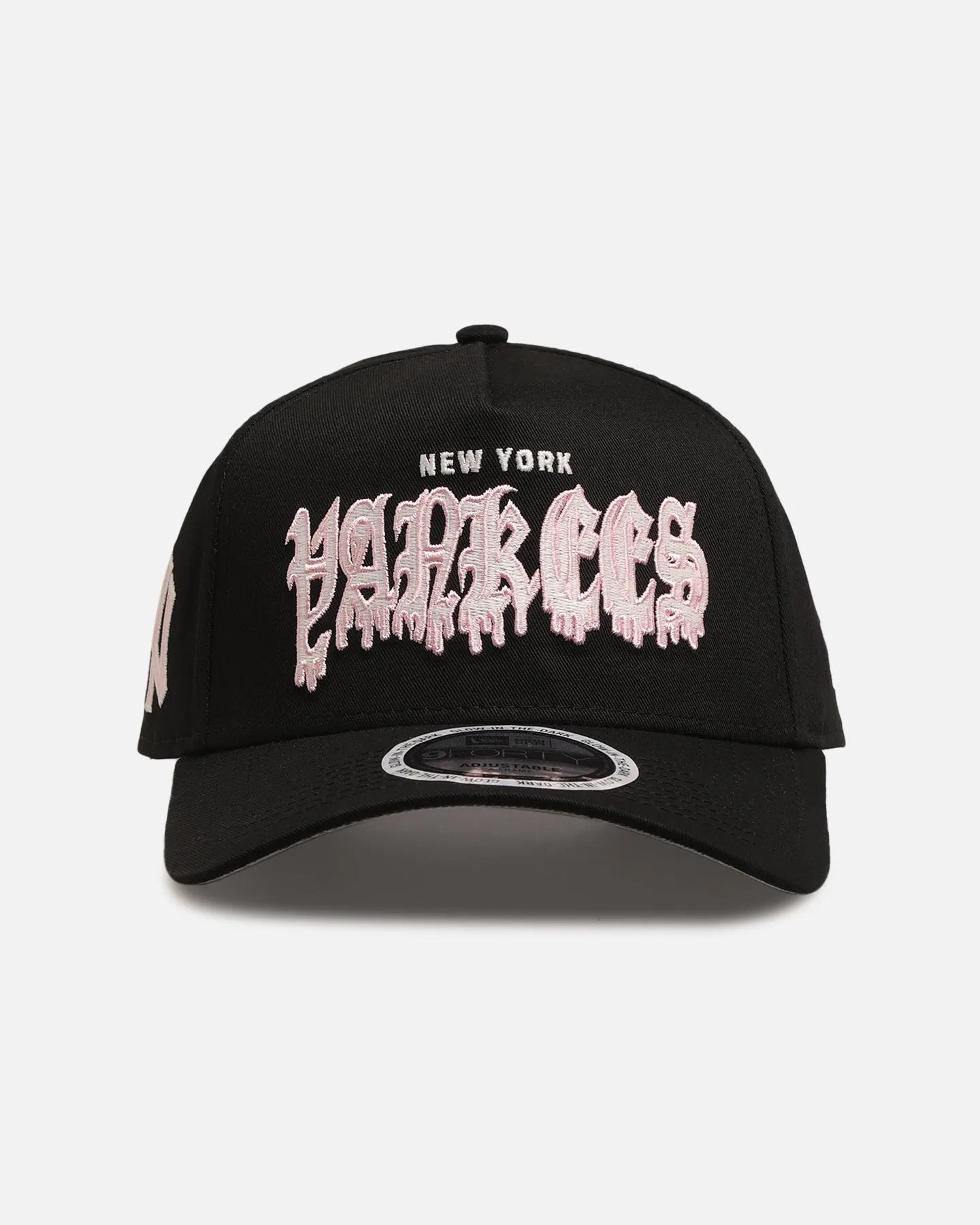 New Era New York Yankees 'Drip Glow Script' 9FORTY A-Frame Snapback Black/Pink sold by Culture Kings