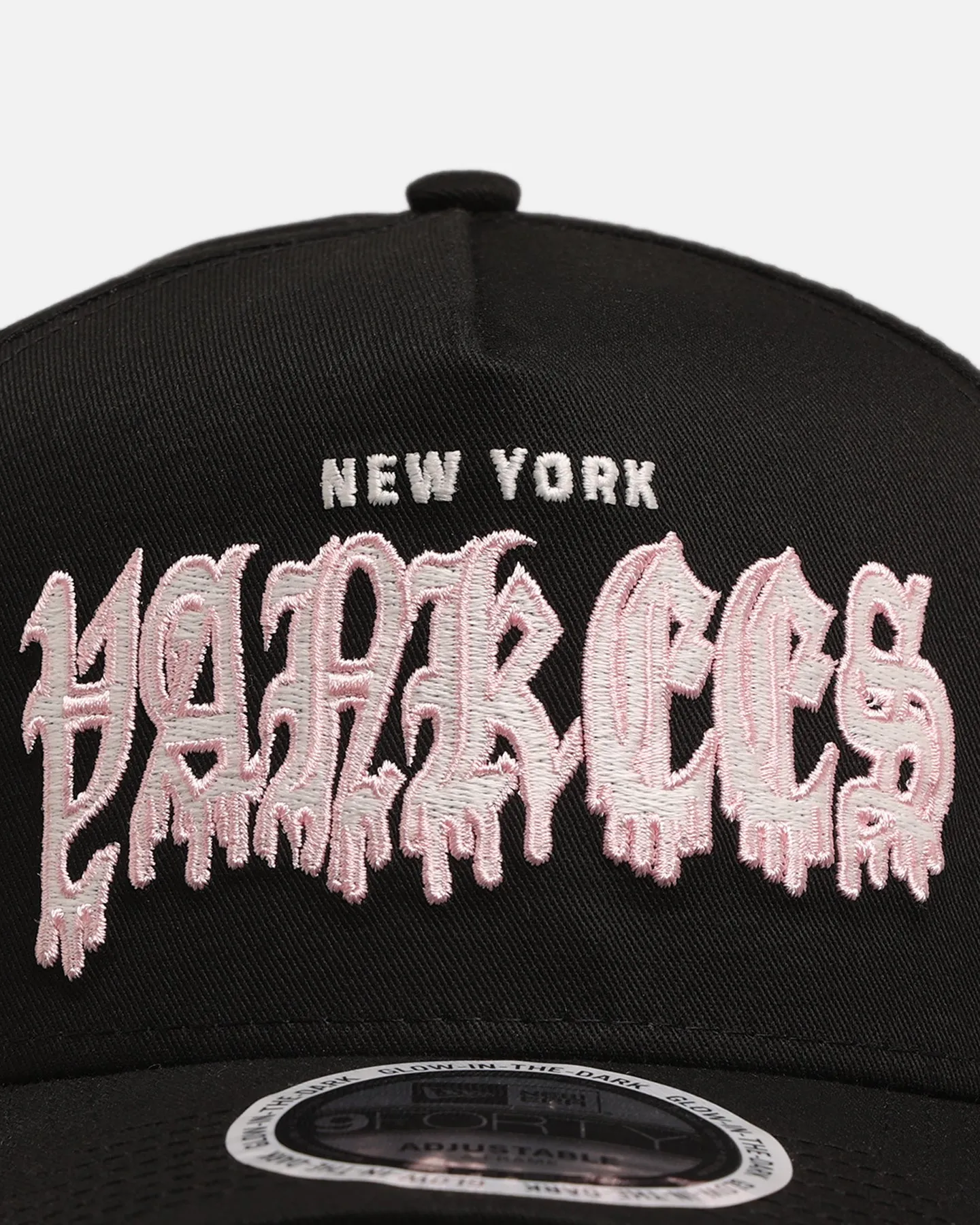 New Era New York Yankees 'Drip Glow Script' 9FORTY A-Frame Snapback Black/Pink sold by Culture Kings product image thumbnail 5