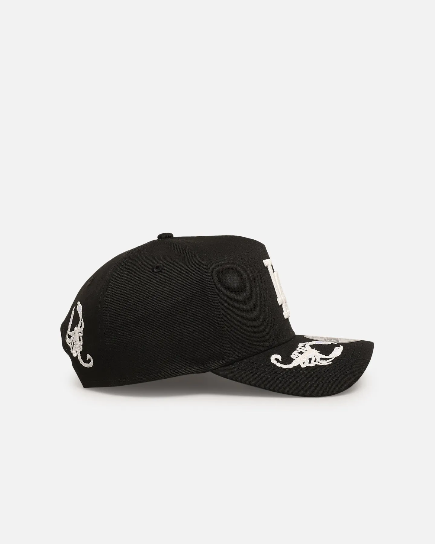 New Era Los Angeles Dodgers 'Scorpion' 9FORTY A-Frame Snapback Black sold by Culture Kings product image thumbnail 4