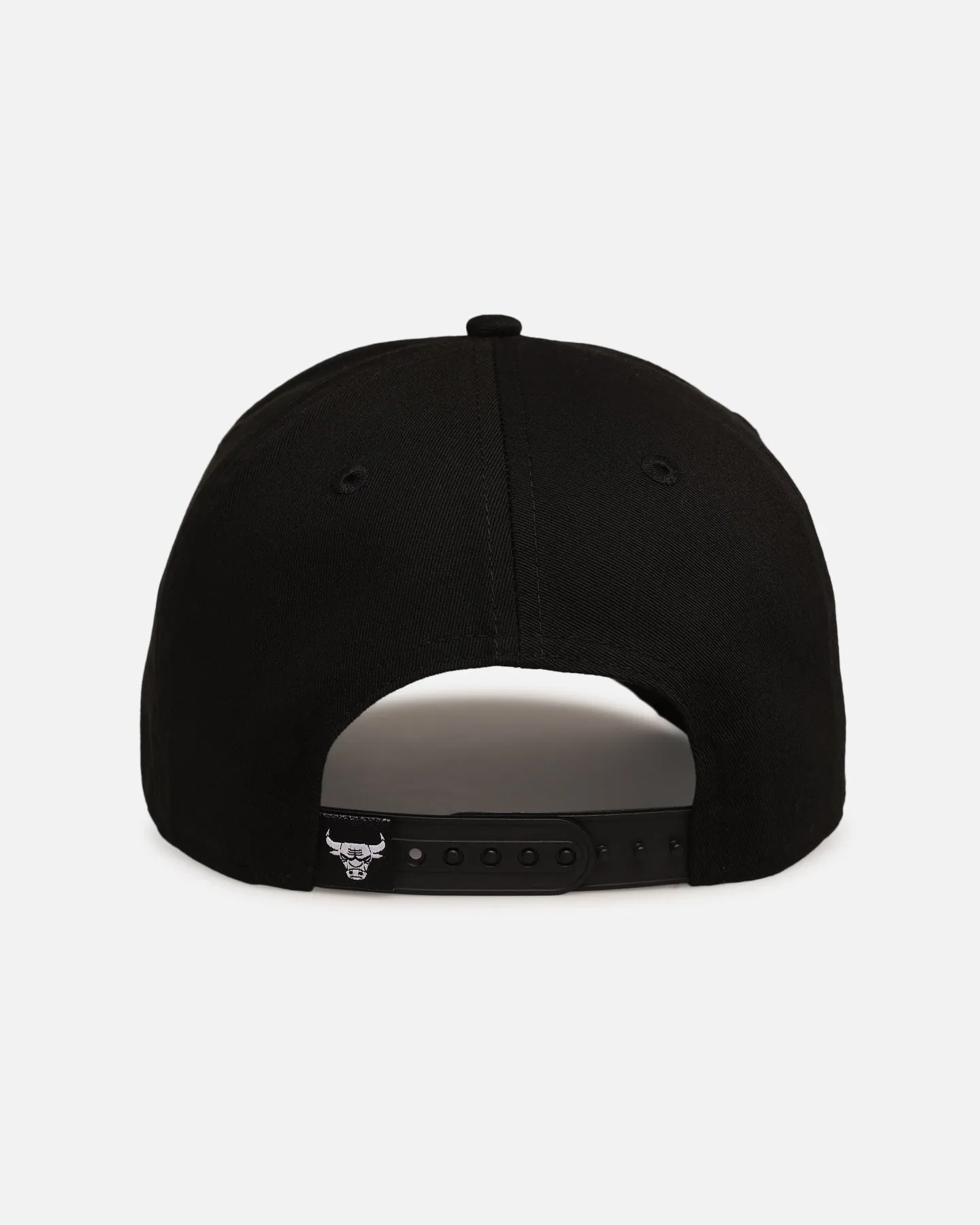 New Era Chicago Bulls 'Hardcore Arch' 9FORTY A-Frame Snapback Black/White sold by Culture Kings product image thumbnail 2