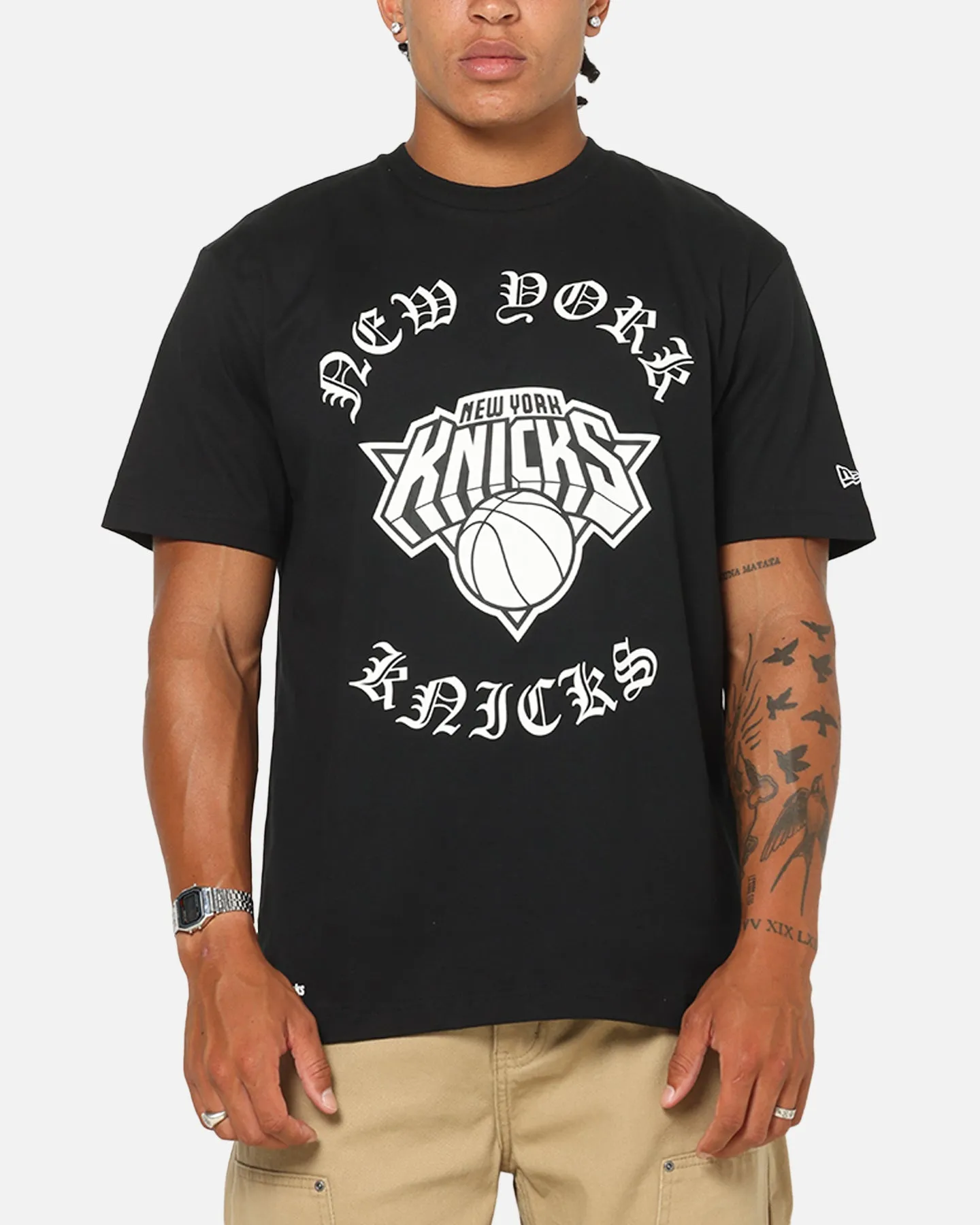 New Era New York Knicks Gothic Oversized T-Shirt Black sold by Culture Kings