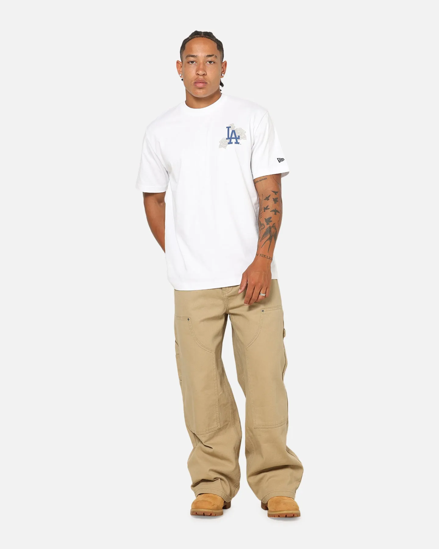 New Era Los Angeles Dodgers Rose Oversized T-Shirt White sold by Culture Kings product image thumbnail 4