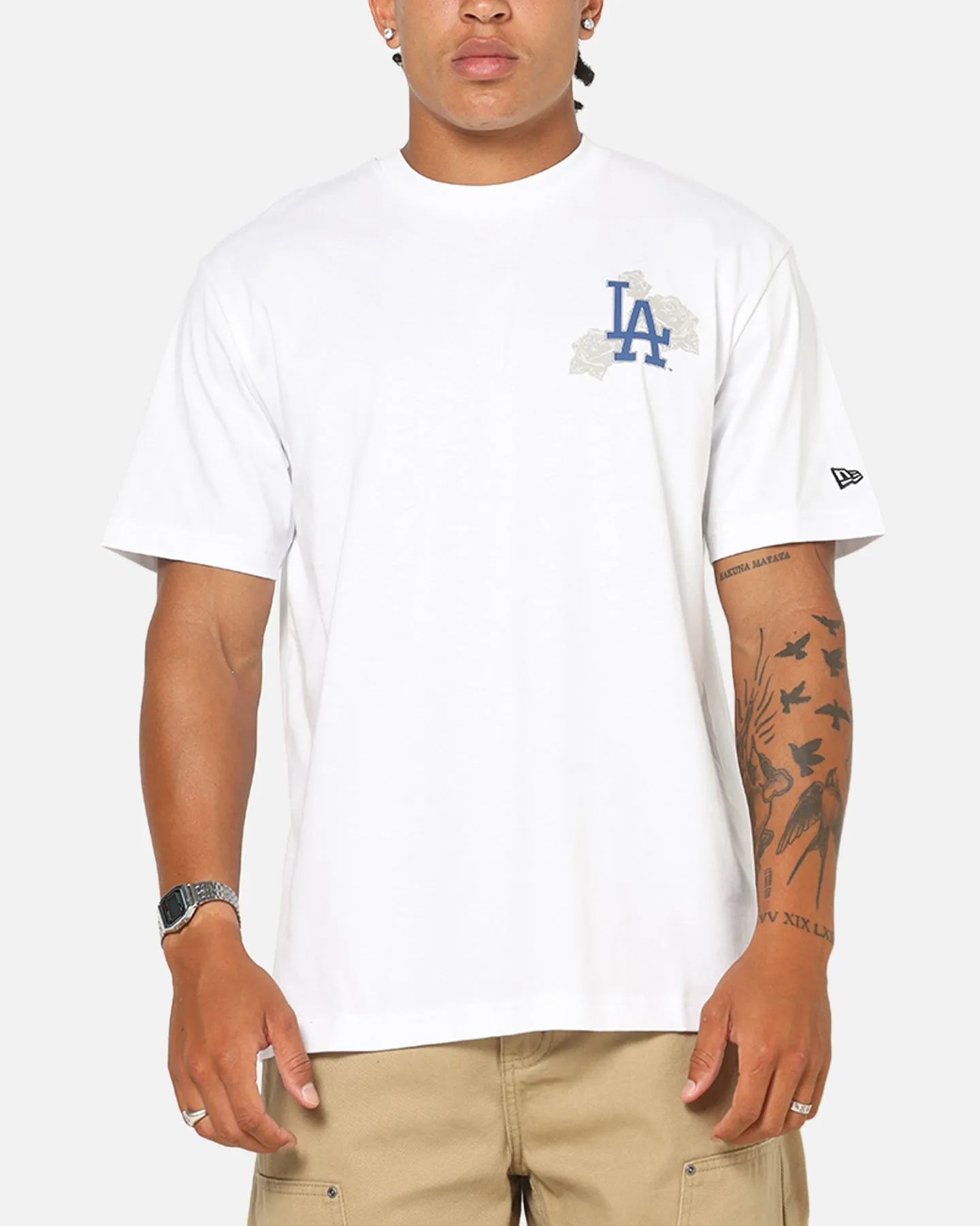 New Era Los Angeles Dodgers Rose Oversized T-Shirt White sold by Culture Kings product image thumbnail 2