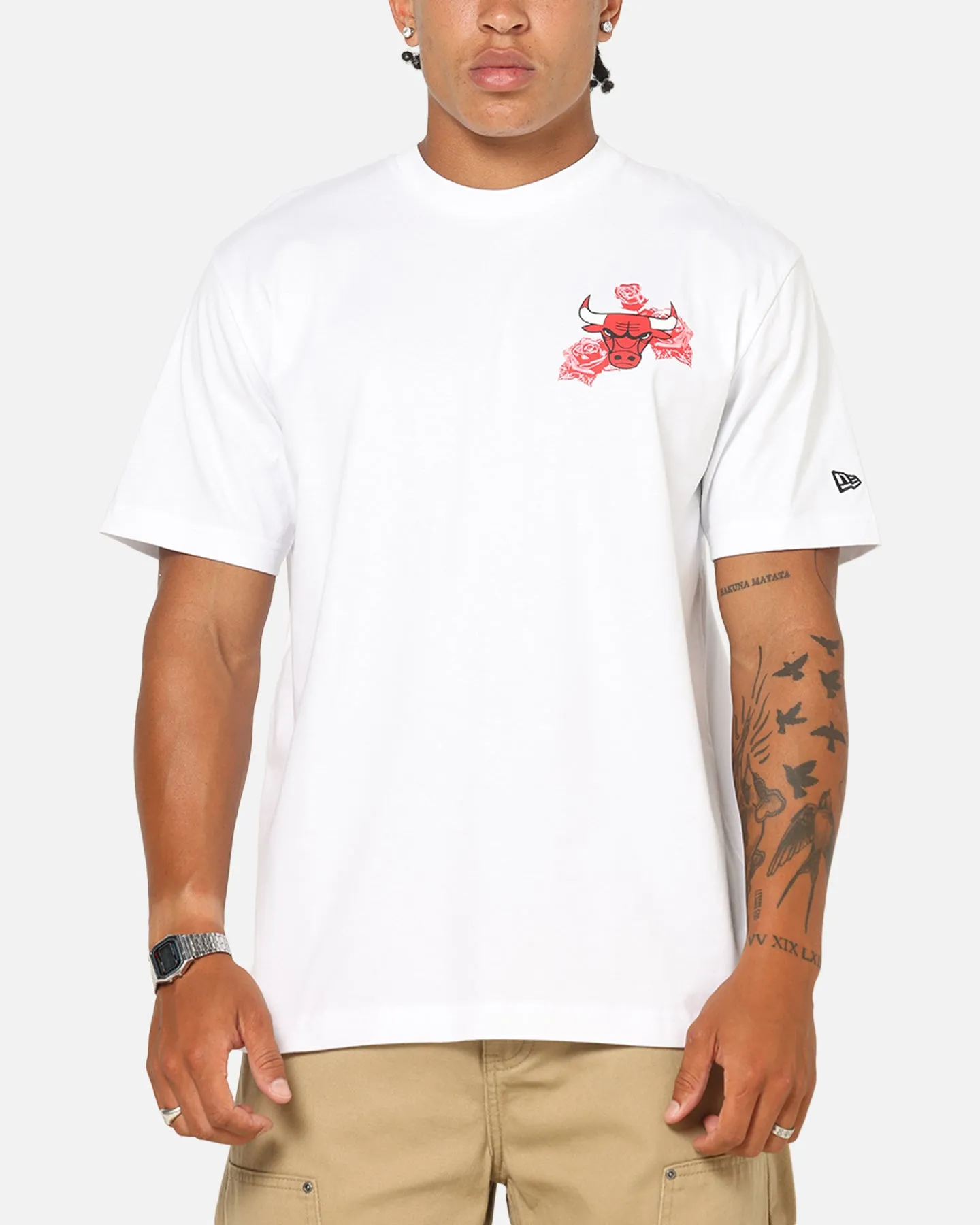 New Era Chicago Bulls Rose Oversized T-Shirt White sold by Culture Kings product image thumbnail 2