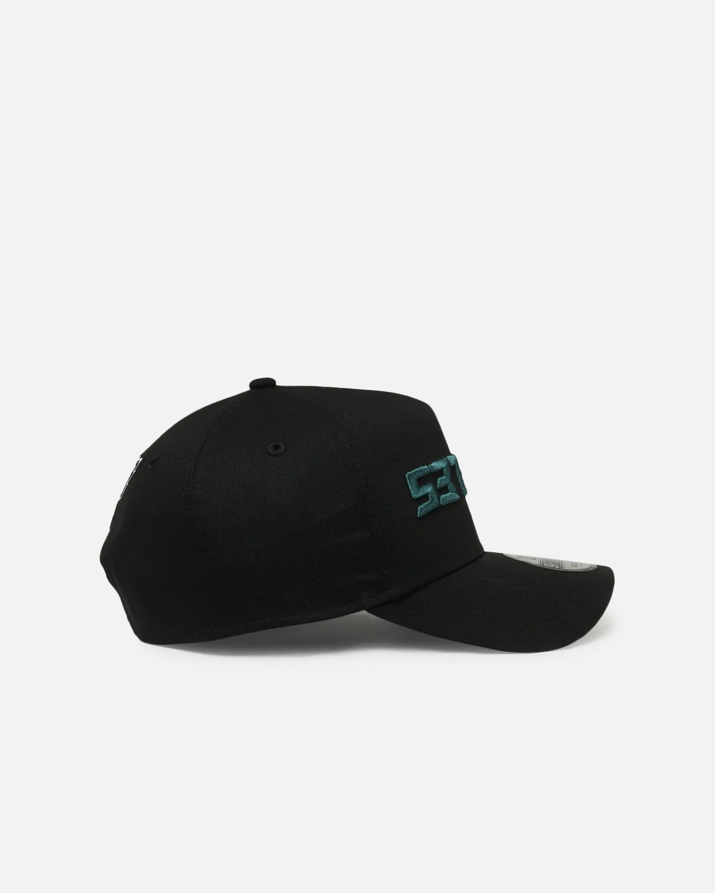 New Era Philadelphia Eagles 'Upside Down Logo' 9FORTY A-Frame Snapback Black sold by Culture Kings product image thumbnail 3