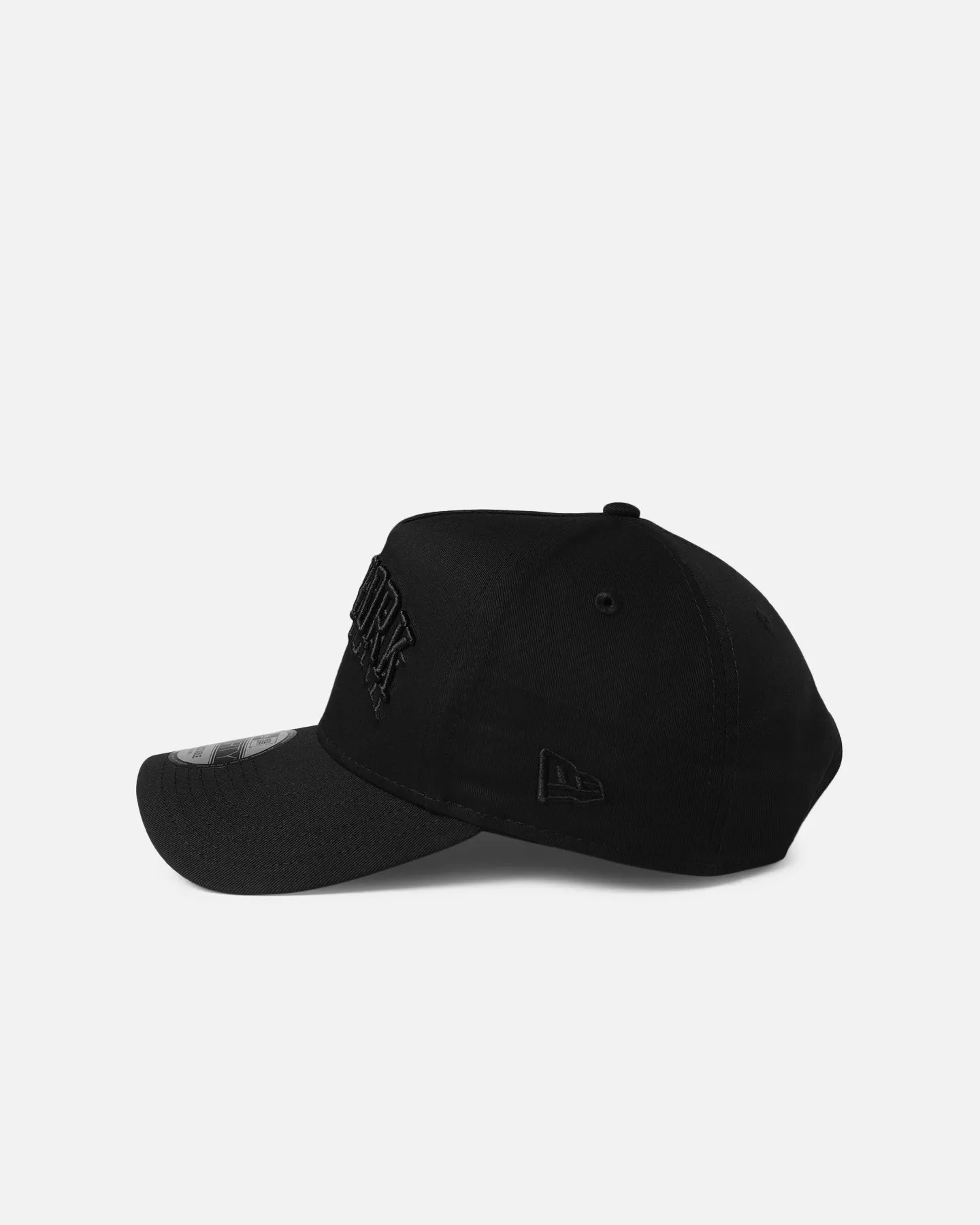 New Era New York Knicks 'NBA Black On Black' 9FORTY A-Frame Snapback Black sold by Culture Kings product image thumbnail 4