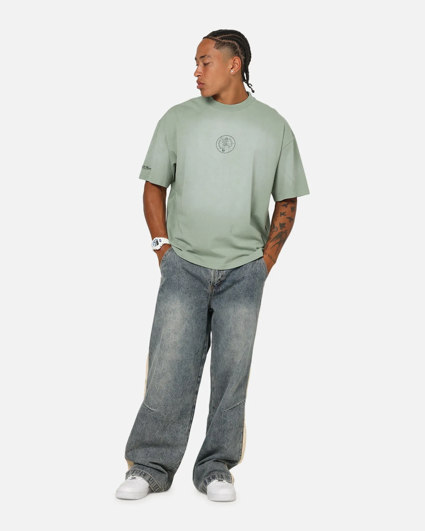 Mitchell & Ness Boston Celtics Big Oversized Logo T-Shirt Orchid Tint sold by Culture Kings product image thumbnail 4