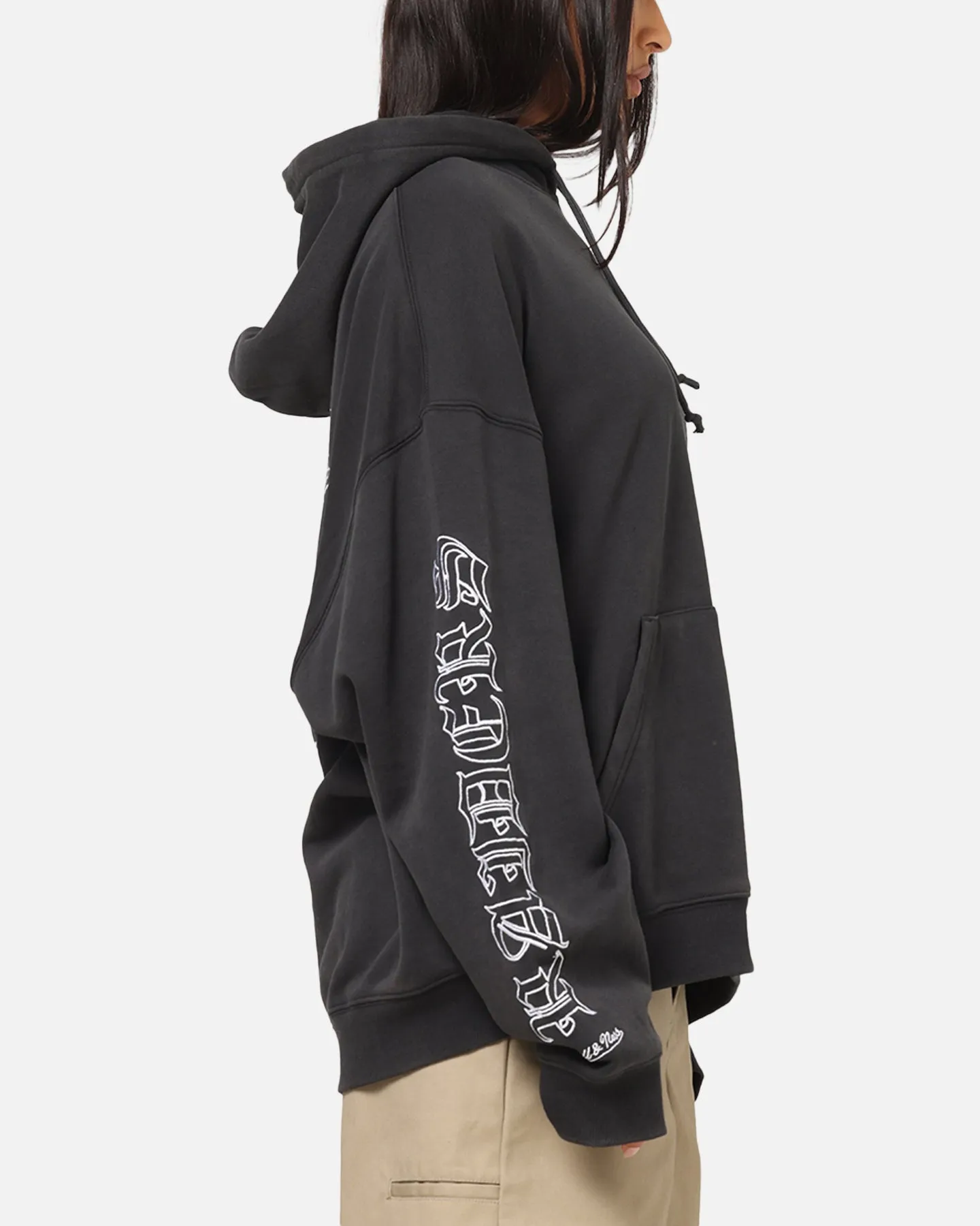 Mitchell & Ness Las Vegas Raiders Nation Hoodie Black sold by Culture Kings product image thumbnail 5