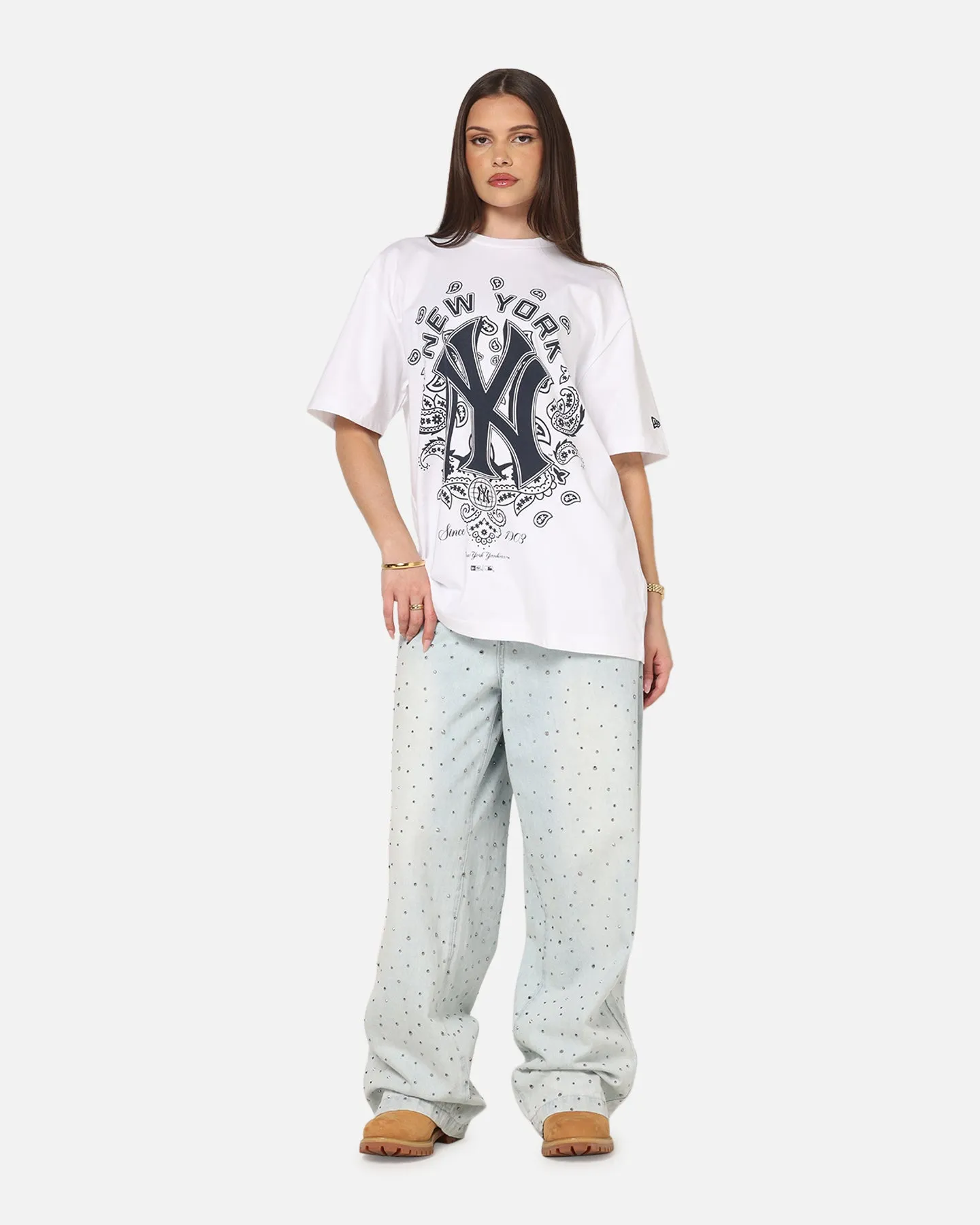 New Era New York Yankees Paisley Oversized T-Shirt White sold by Culture Kings product image thumbnail 2