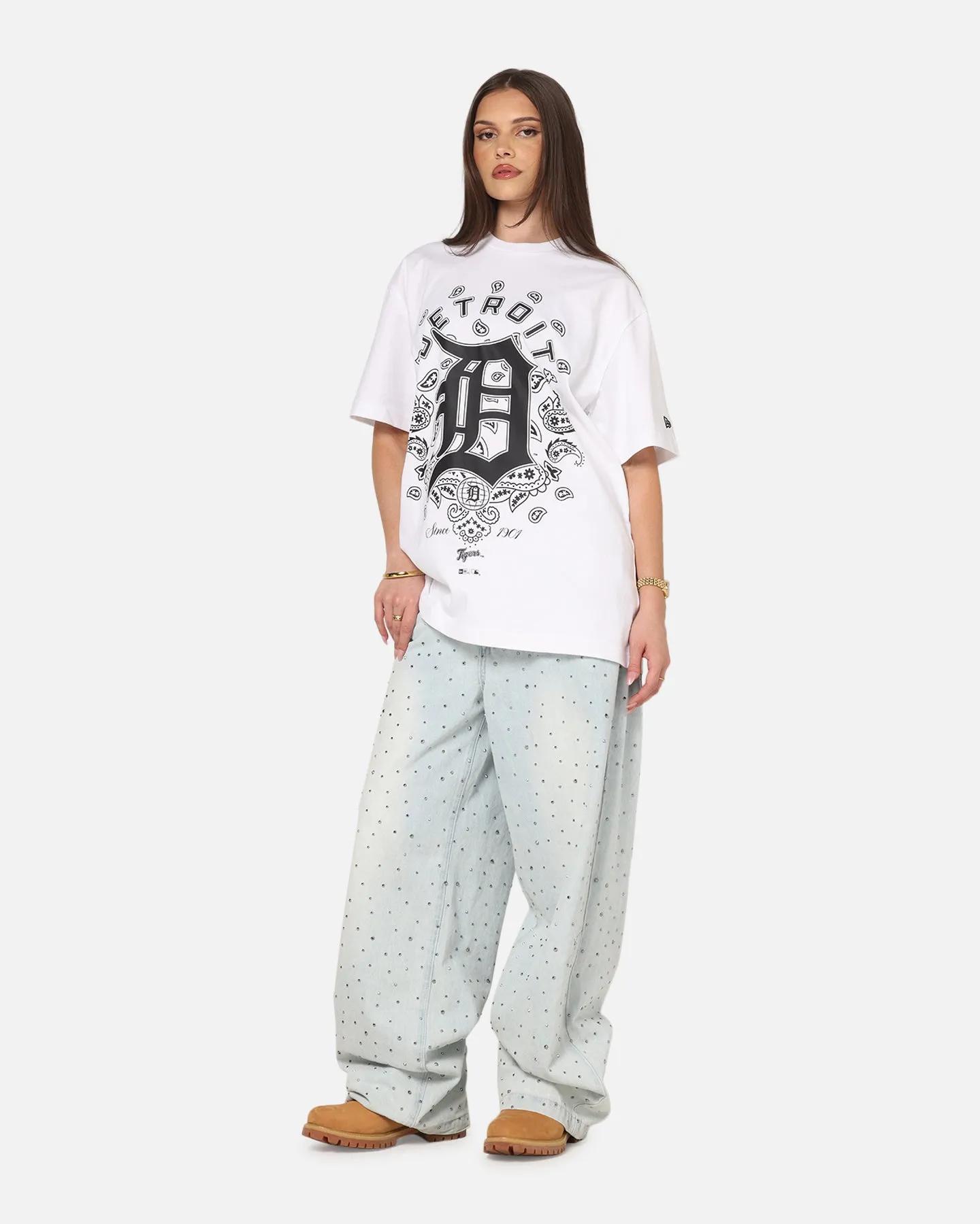 New Era Detroit Tigers Paisley Oversized T-Shirt White sold by Culture Kings product image thumbnail 2